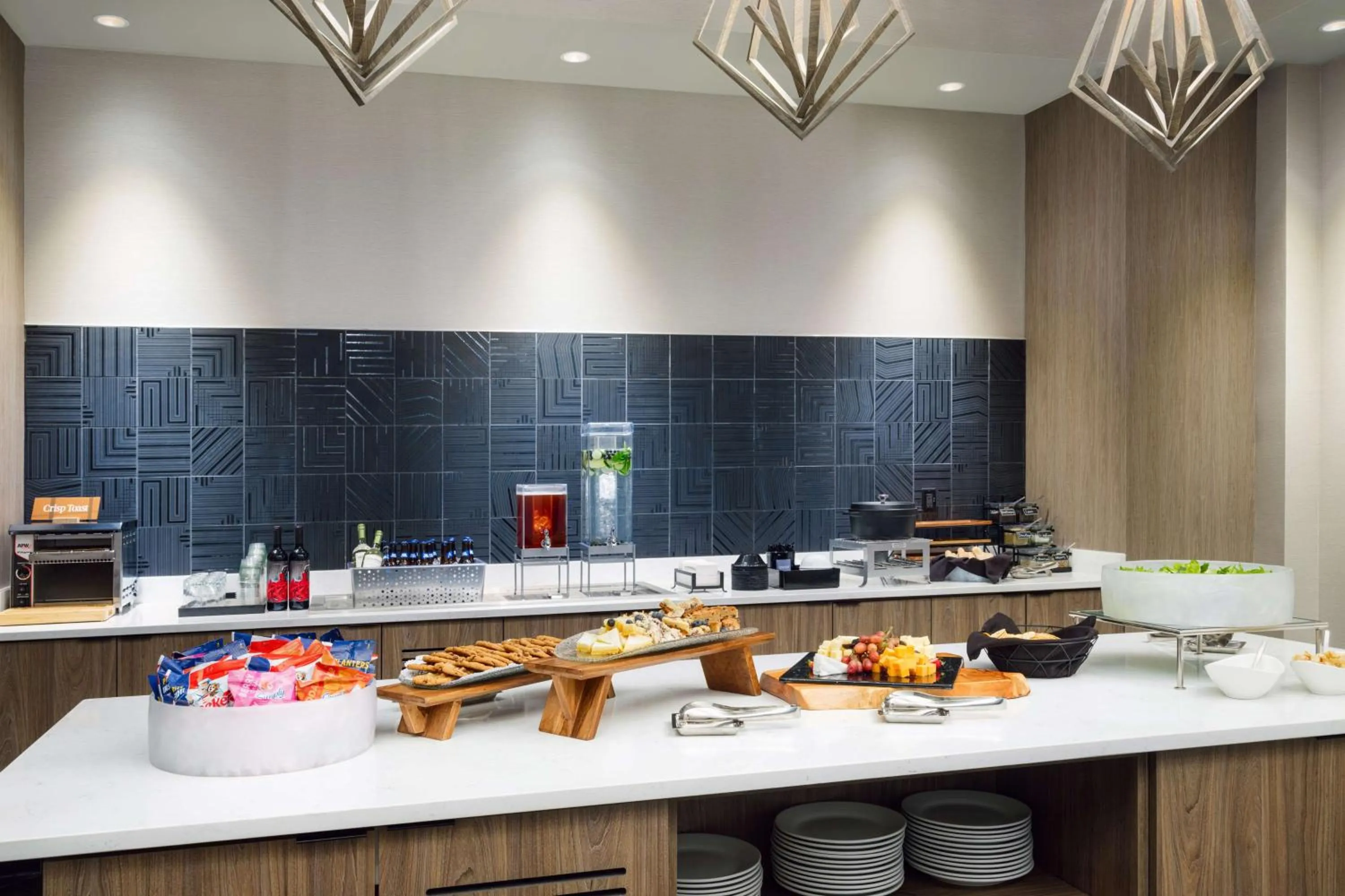 Dining area in Homewood Suites By Hilton Raleigh Downtown
