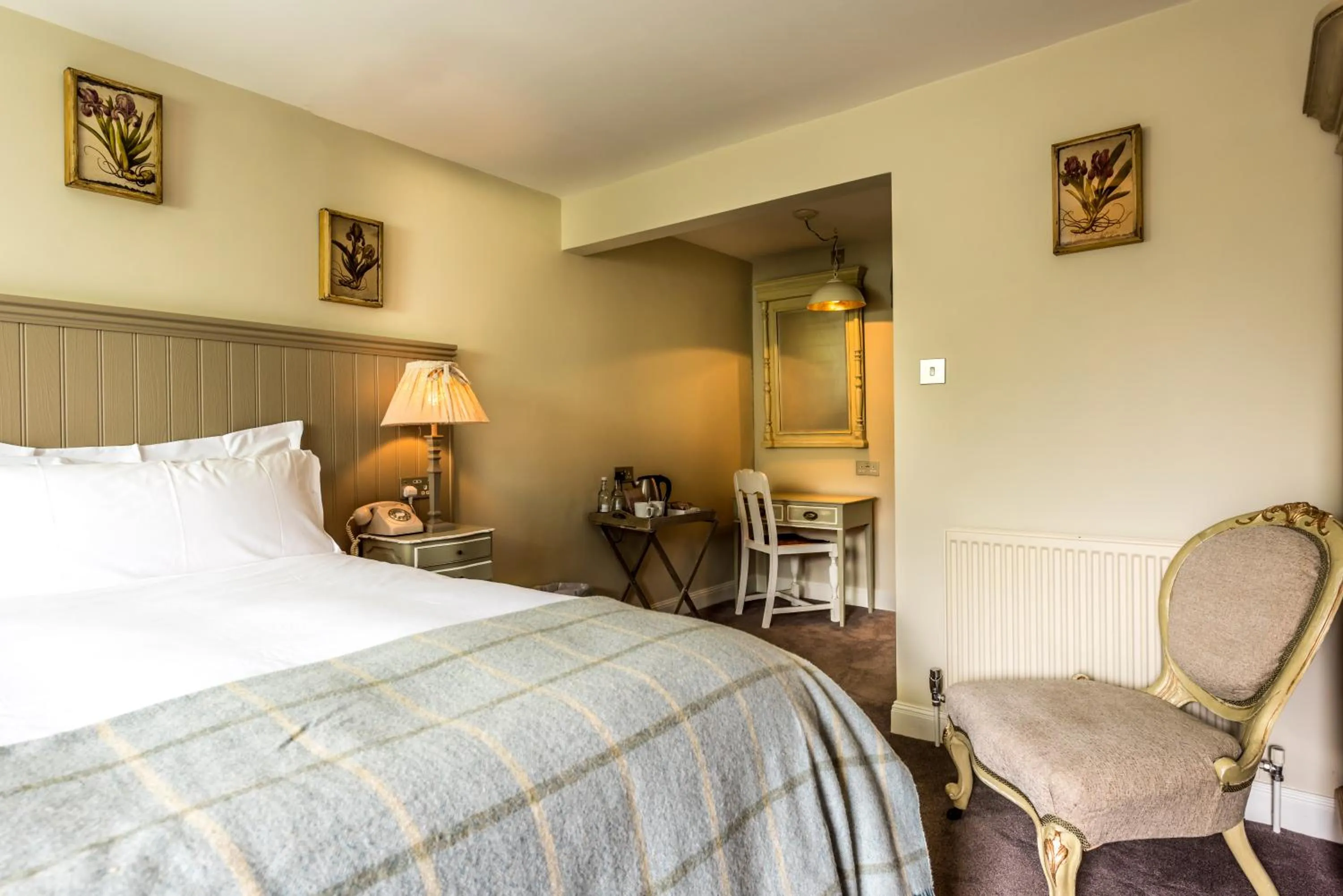 Bed in Widbrook Grange