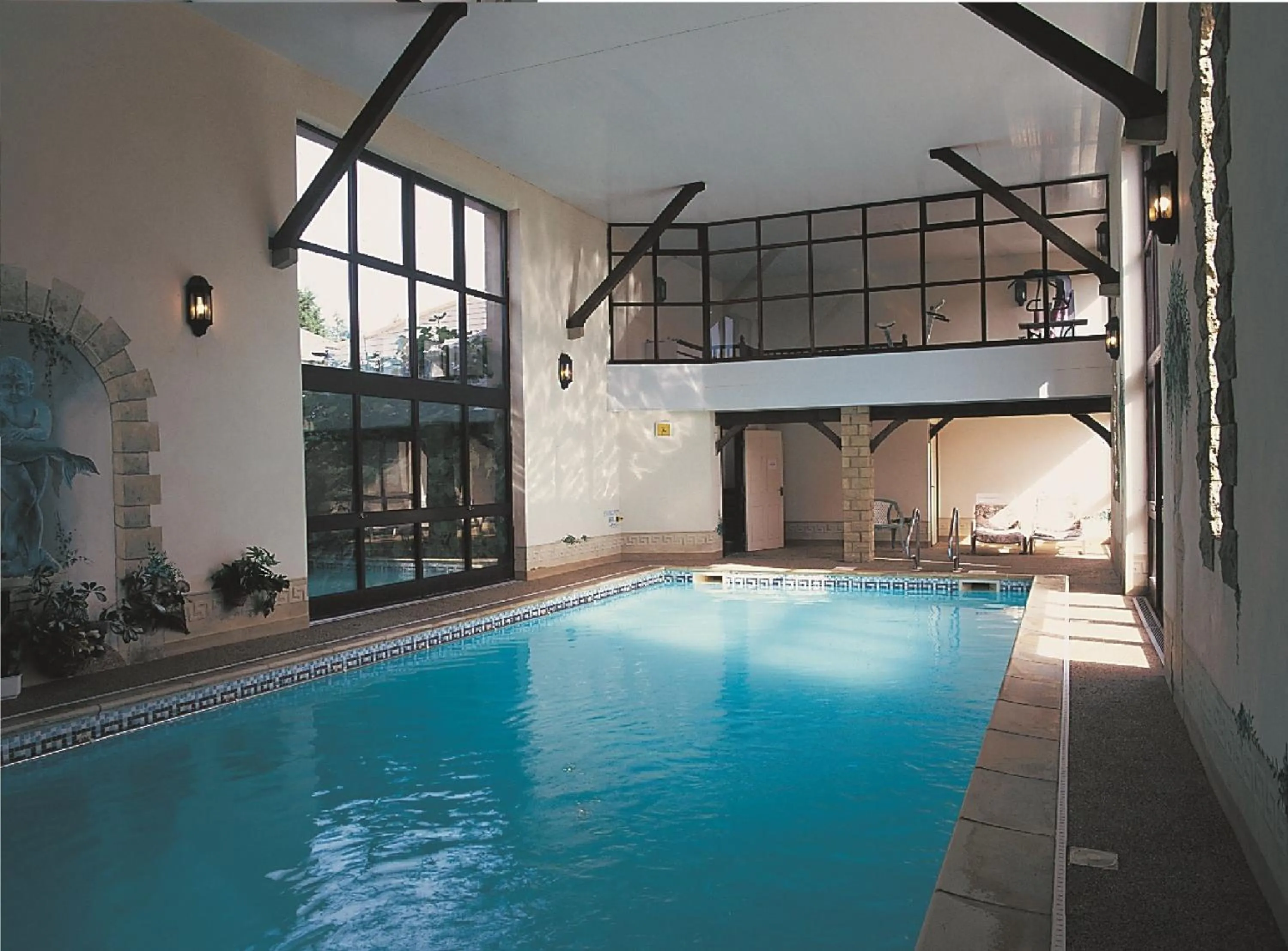 Swimming pool in Widbrook Grange