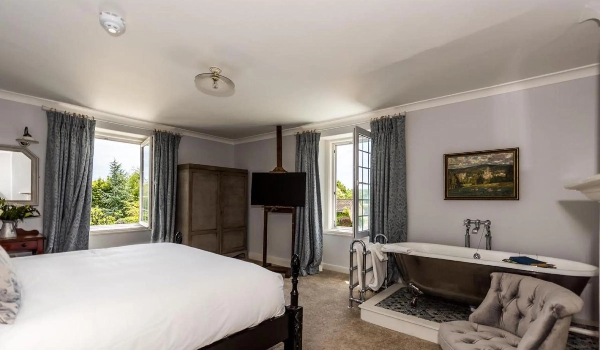 Bedroom, Bed in Widbrook Grange