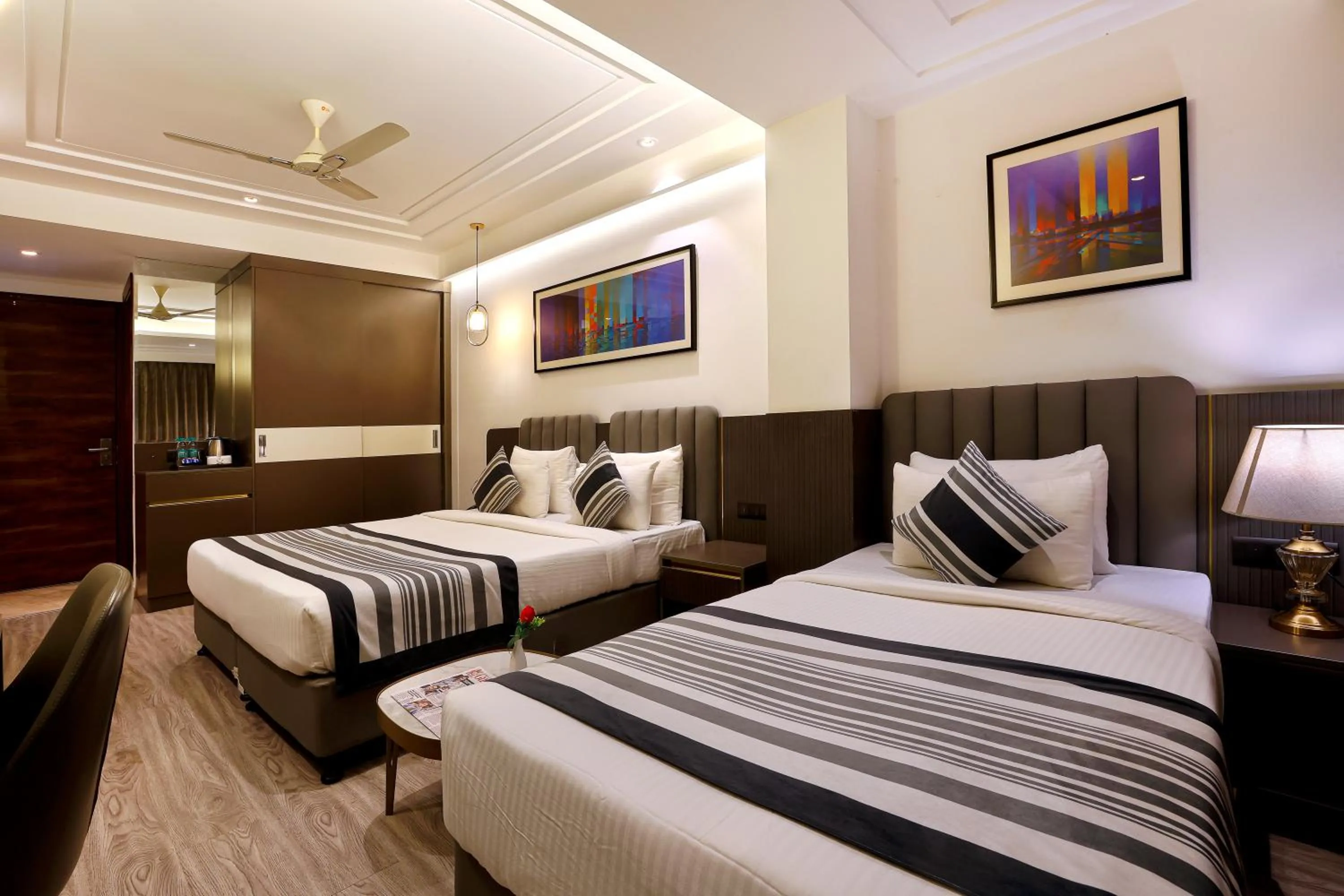 Photo of the whole room, Bed in OPO Iffco Chowk, Gurgaon