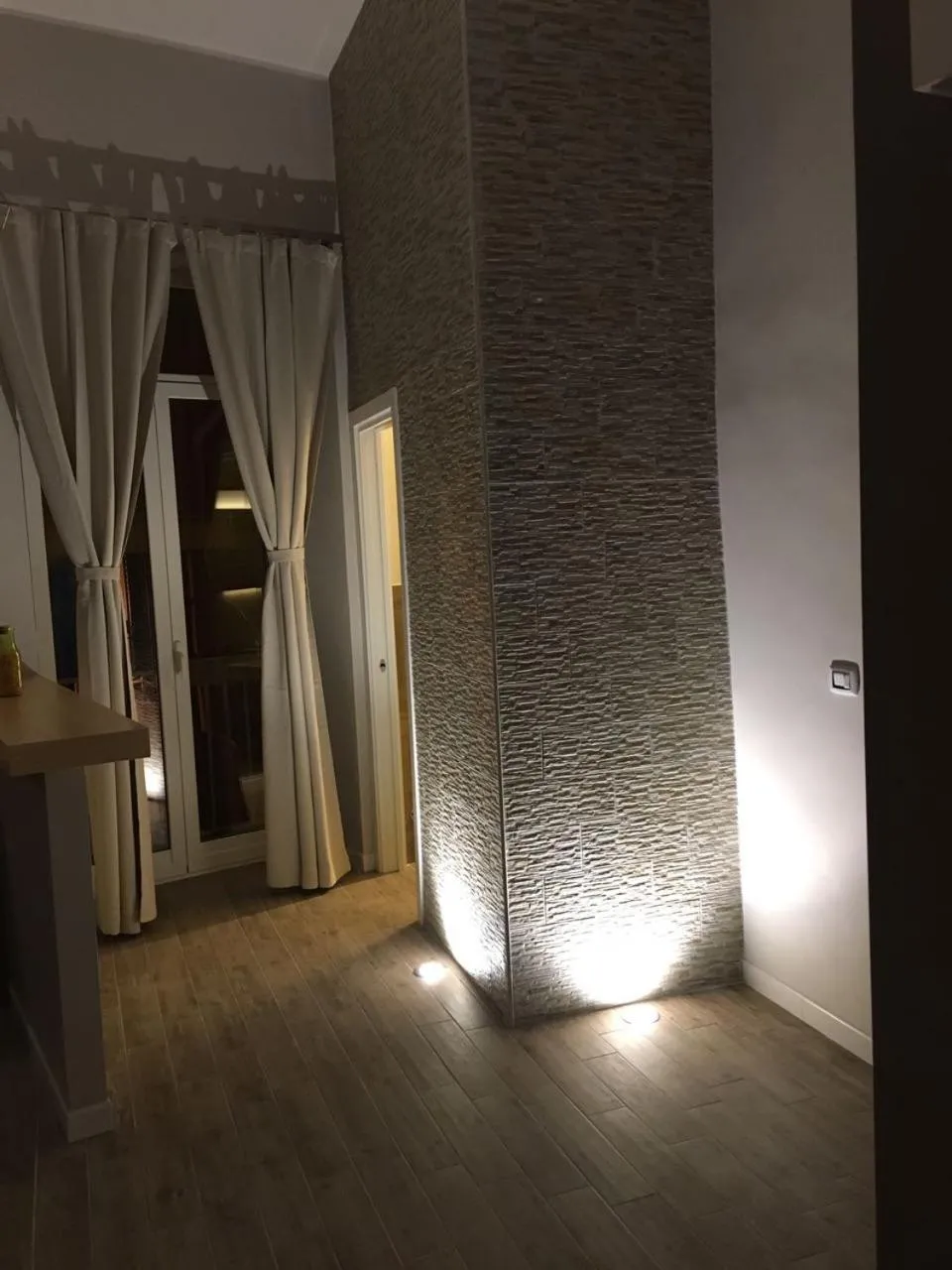 Facade/entrance in La Banchina Holiday Rooms