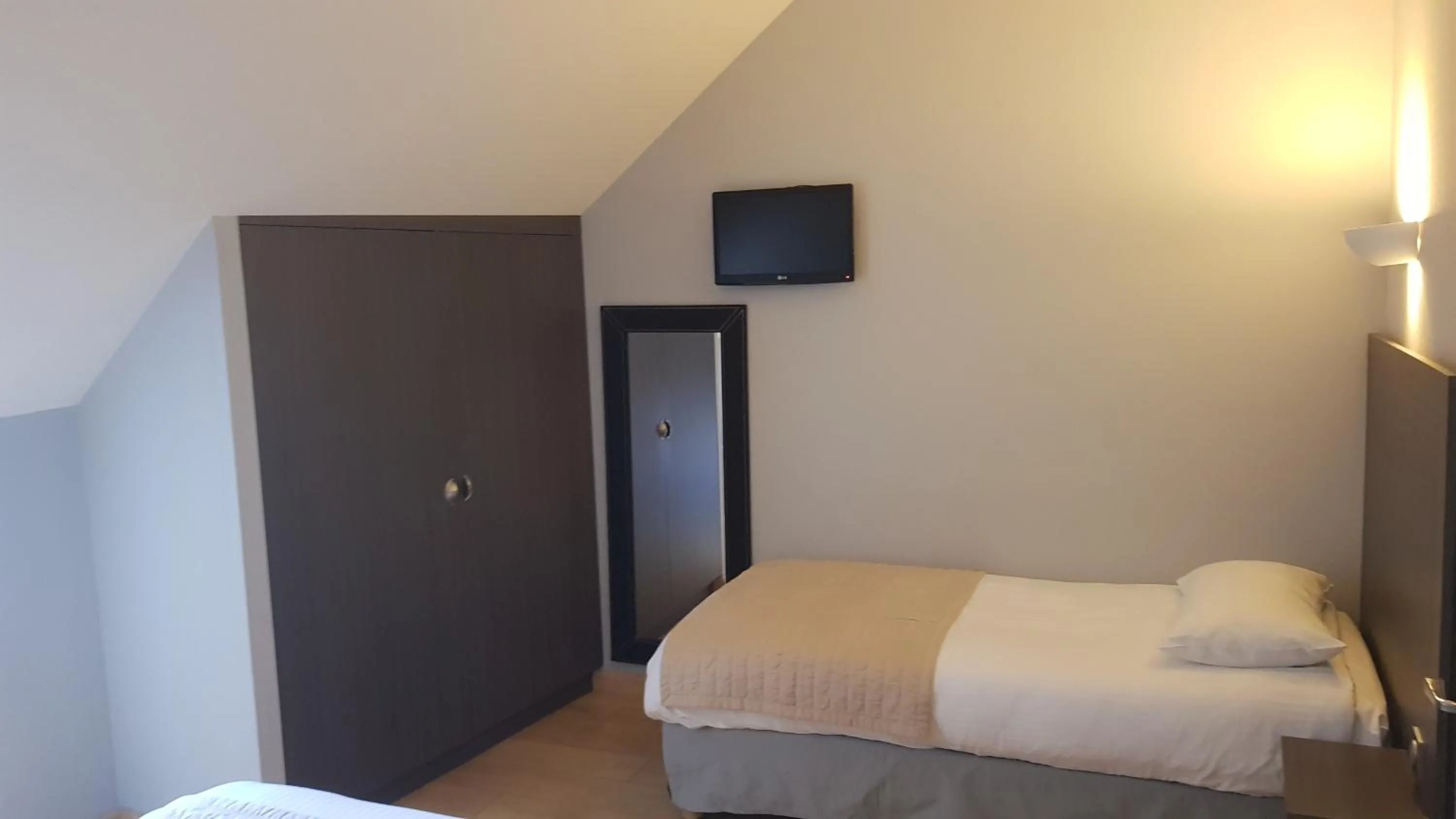 Bedroom, Bed in Logis Hôtel des Deux Forts