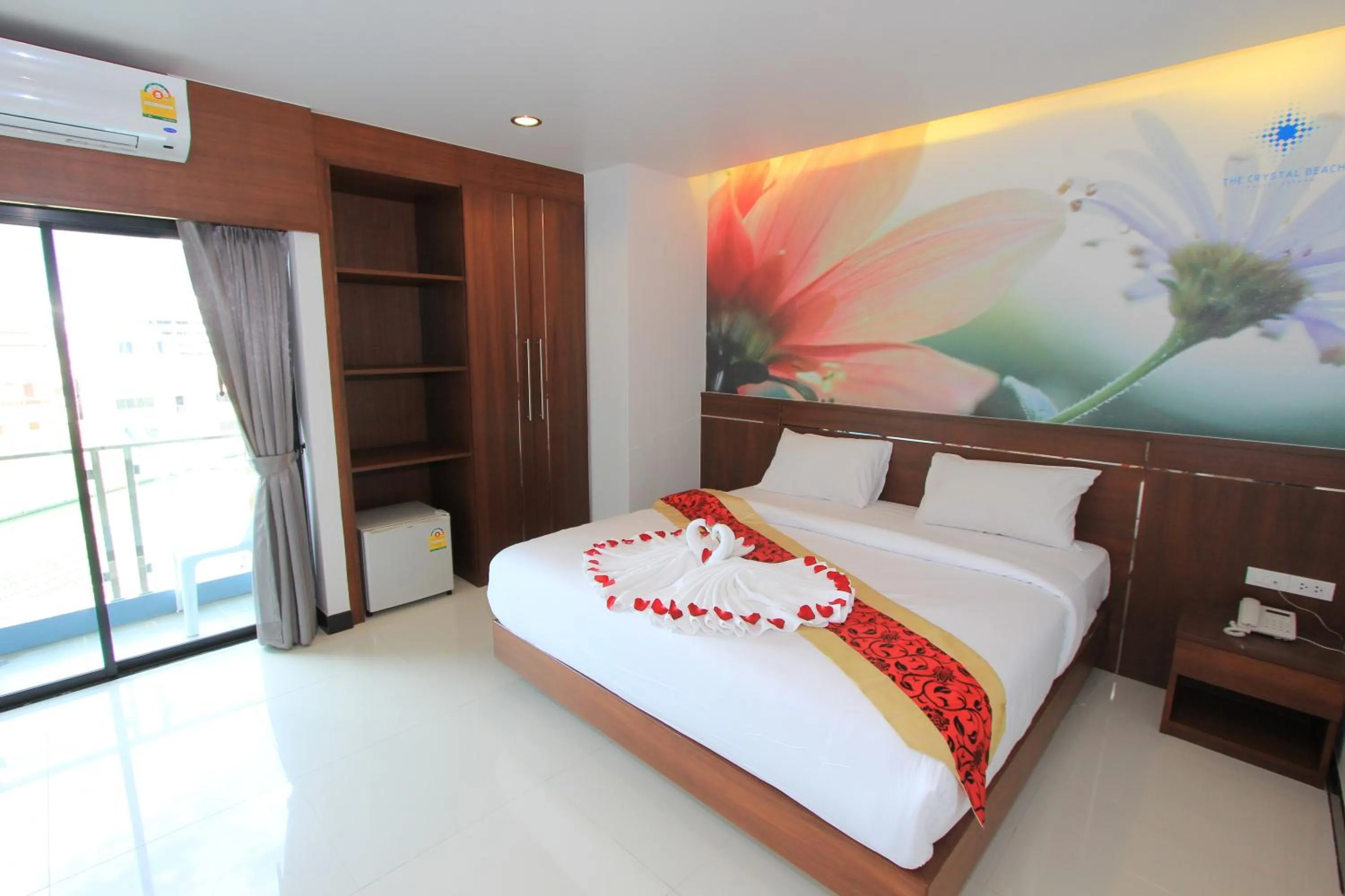 Bedroom, Bed in The Crystal Beach Hotel