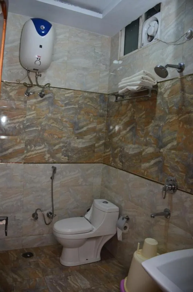 Hotel Basera Brij Bhoomi Vrindavan