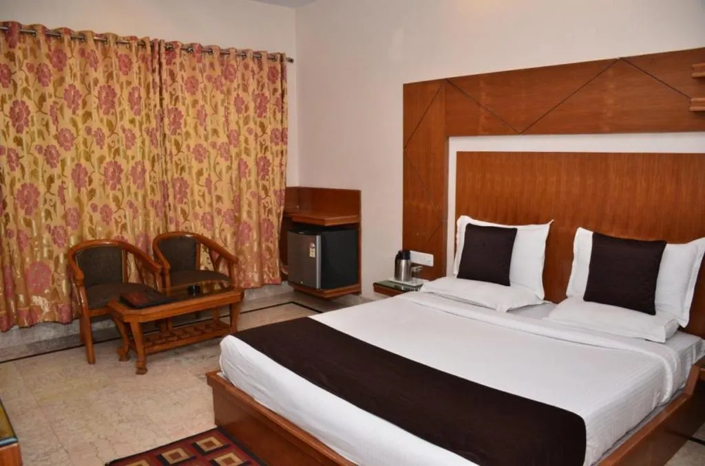 Bed in Hotel Basera Brij Bhoomi Vrindavan