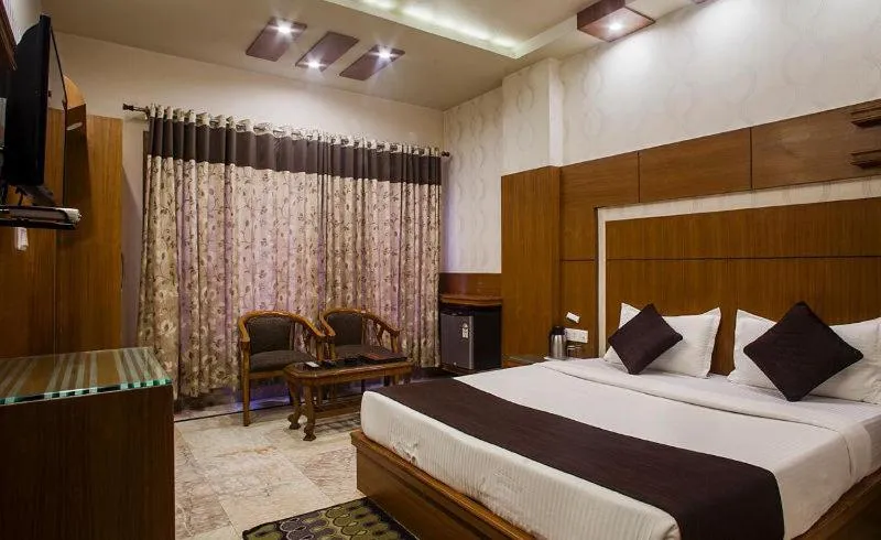 Bed in Hotel Basera Brij Bhoomi Vrindavan