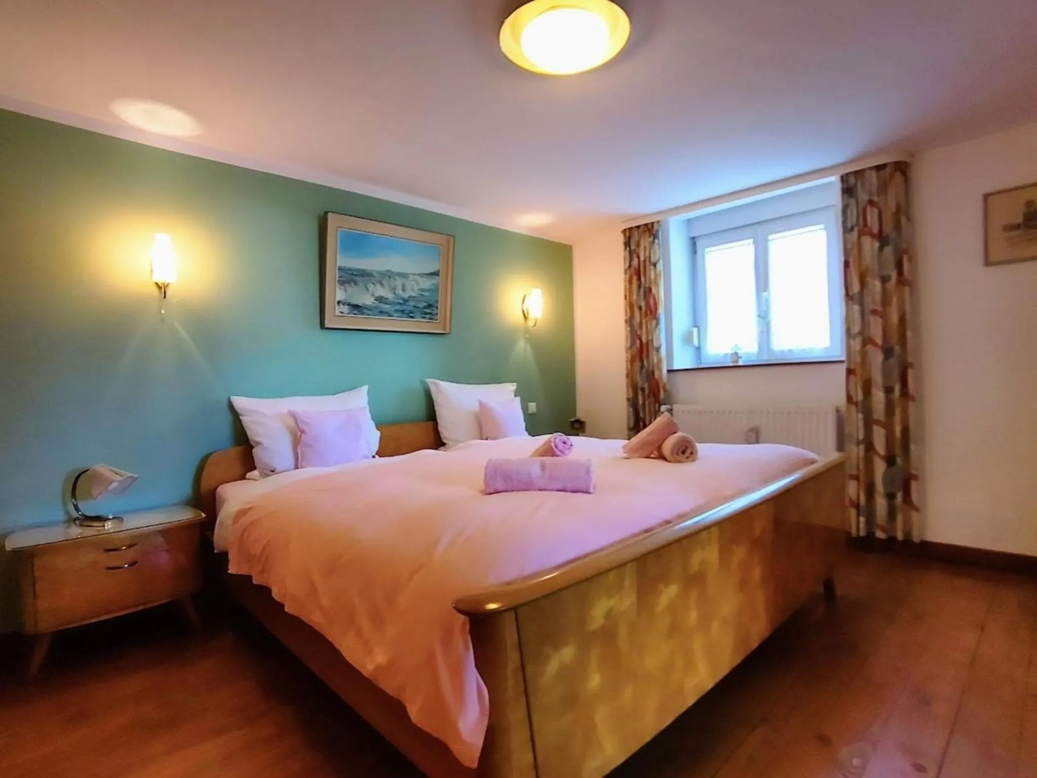 Bed in Ferienwohnung Sorgenfrei