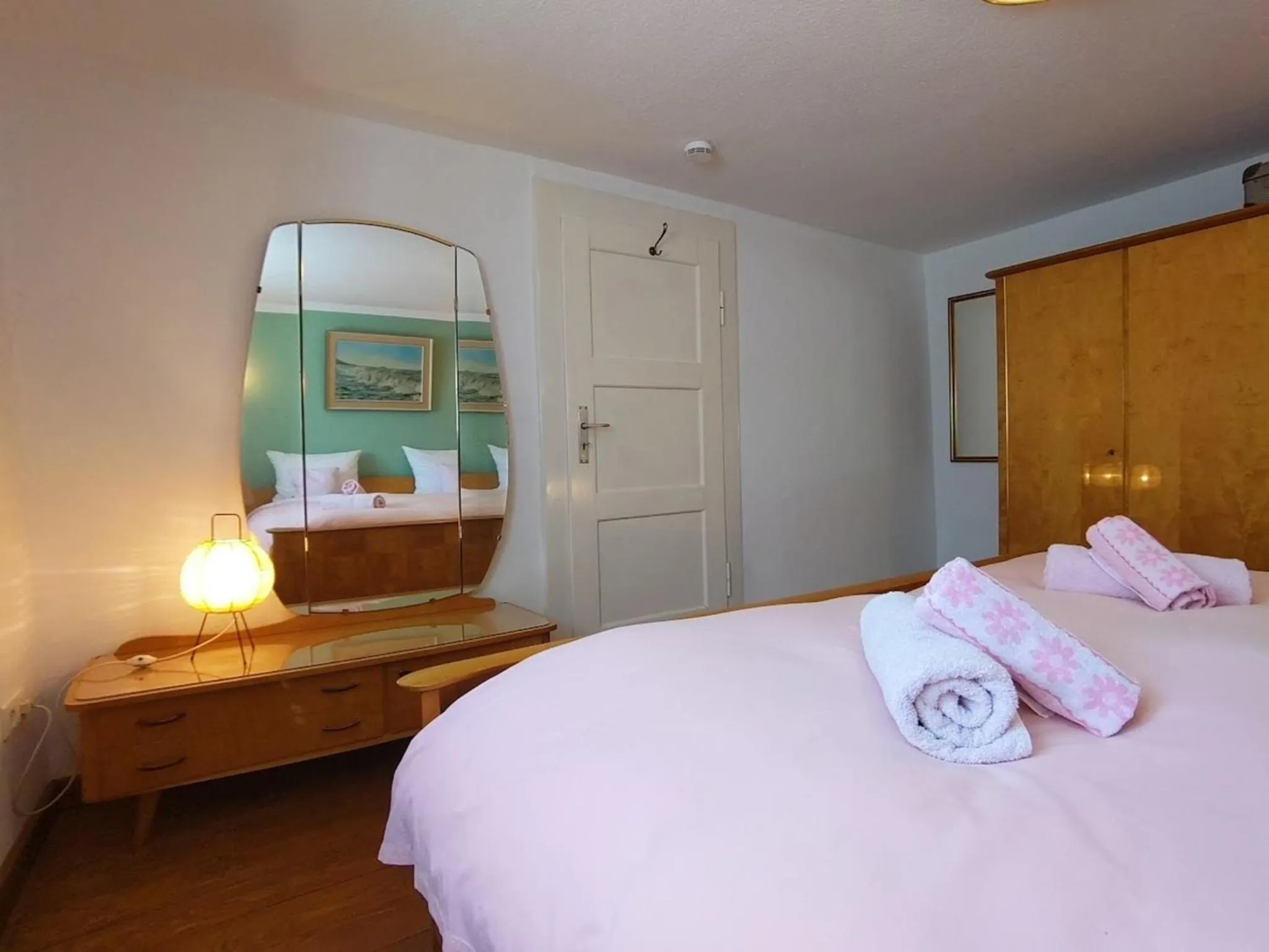 Bed in Ferienwohnung Sorgenfrei