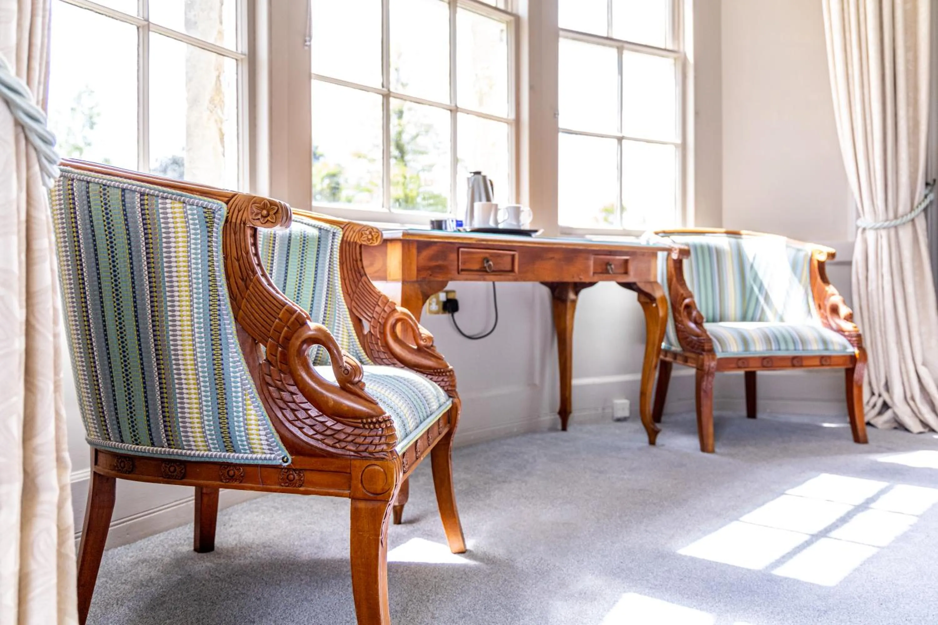 Seating area in Leigh Park Country House Hotel & Vineyard, BW Signature Collection