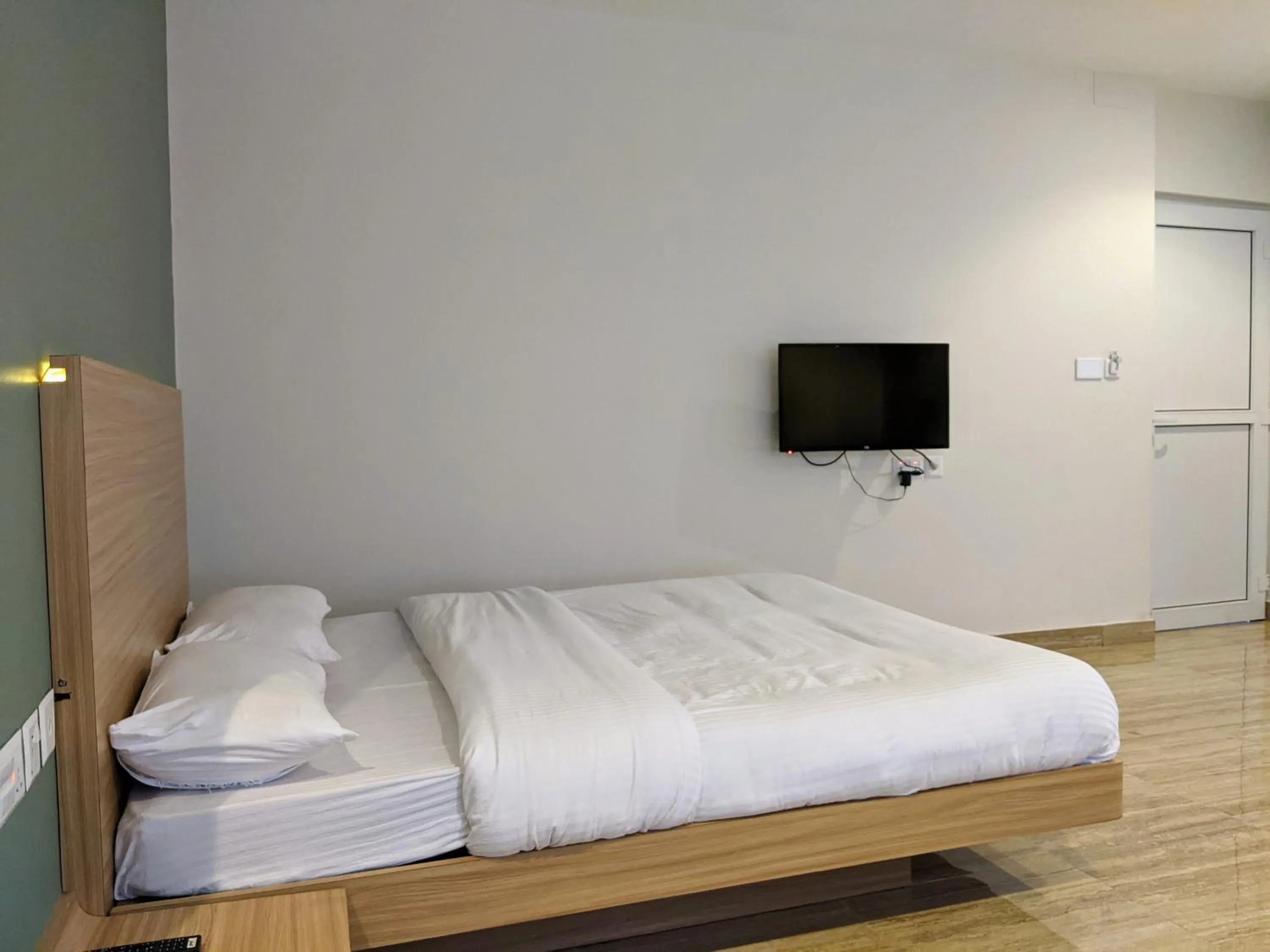 Bed in Gantavya Resort