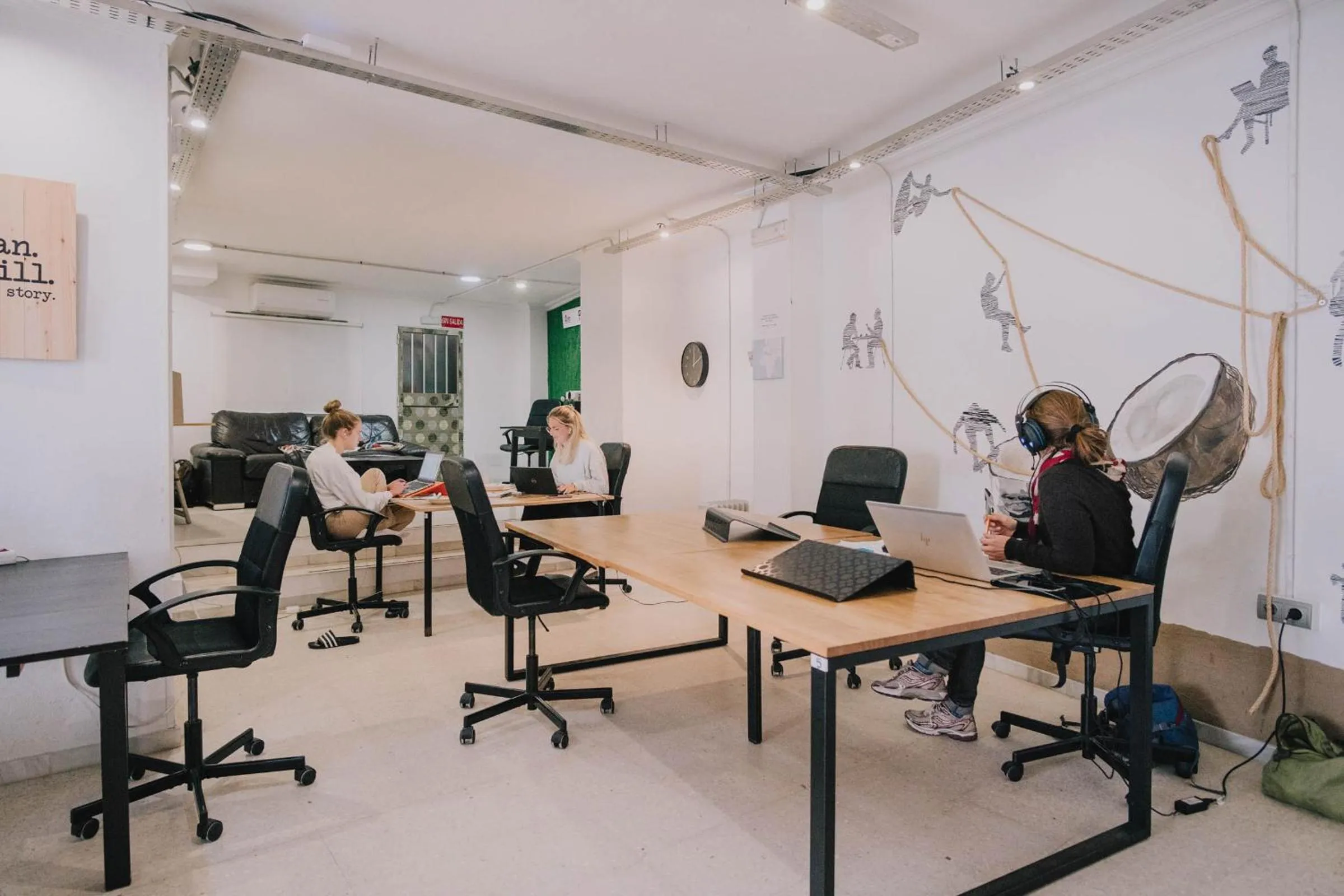 locker in La Cocotera Boutique Hostel & Coworking