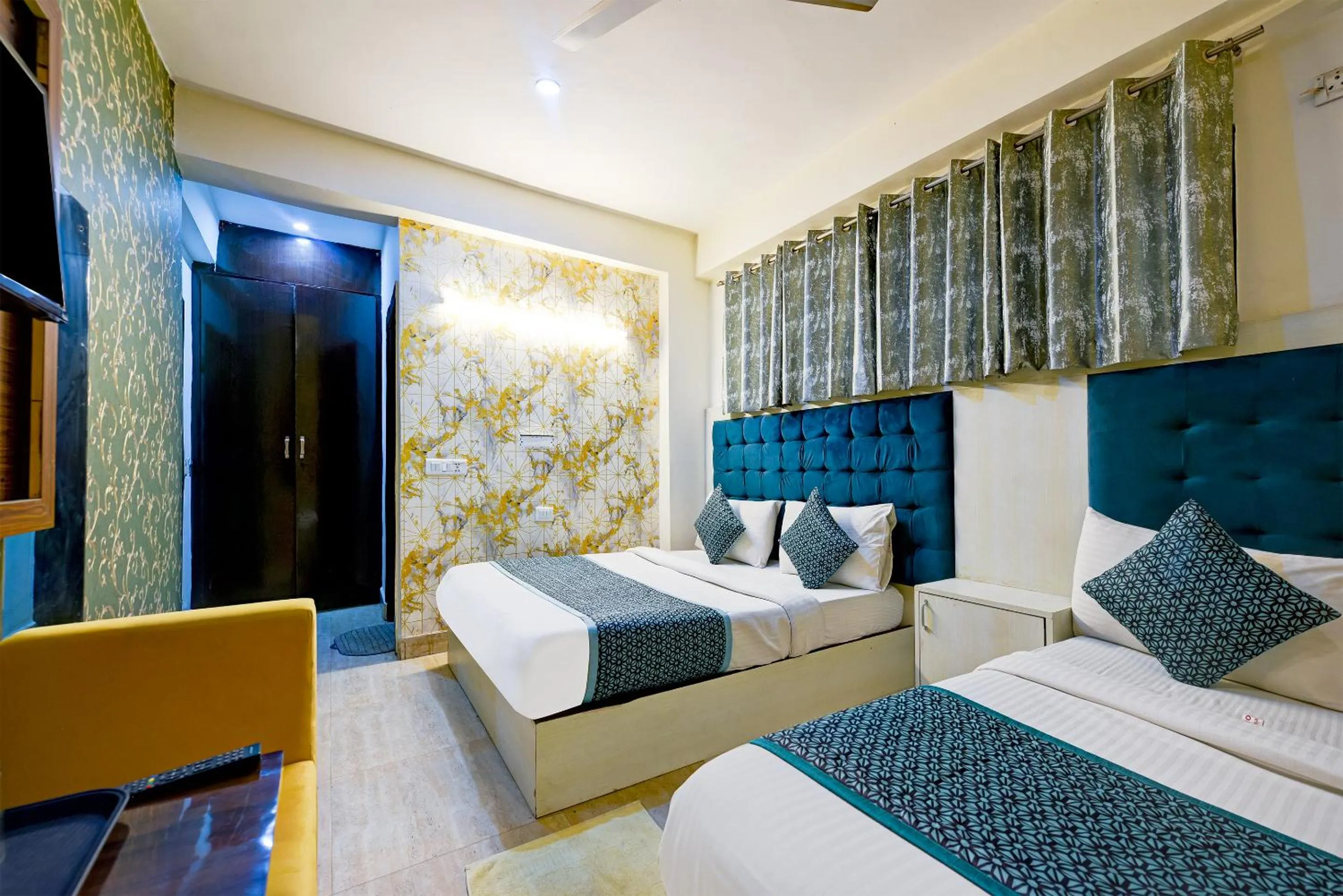 Bedroom, Bed in Hotel Ark Suites At Airport