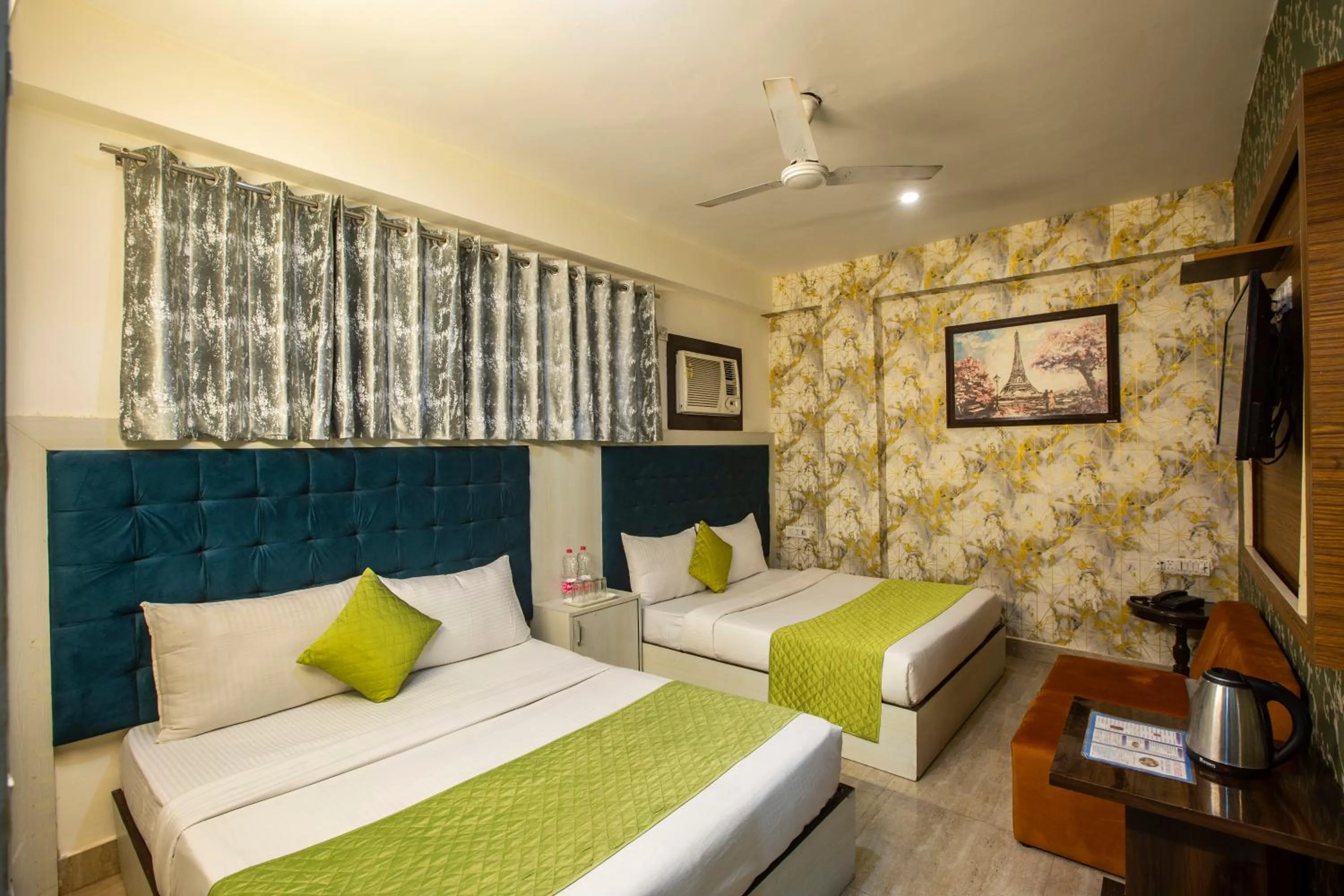 Bedroom, Bed in Hotel Ark Suites At Airport