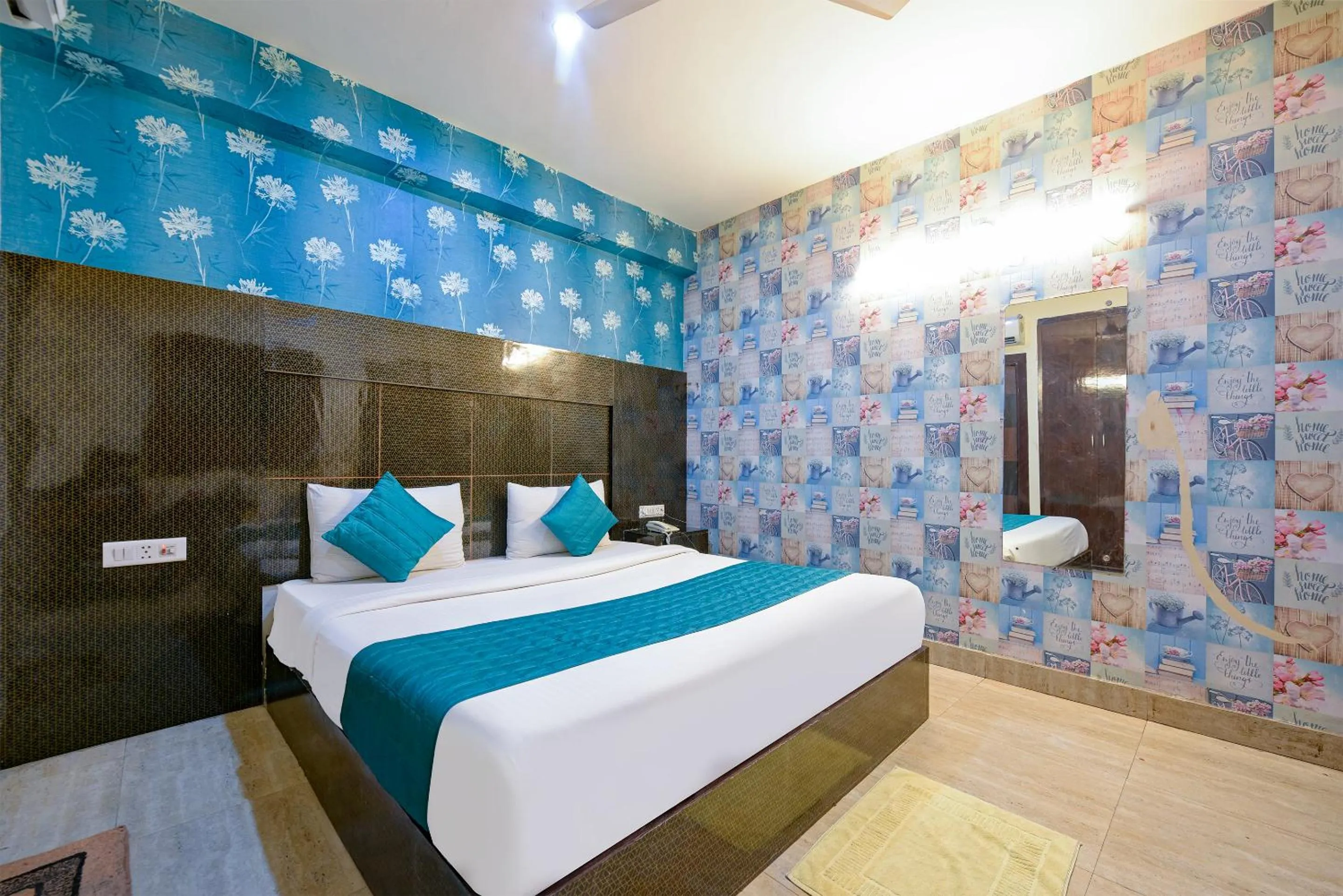 Bedroom, Bed in Hotel Ark Suites At Airport