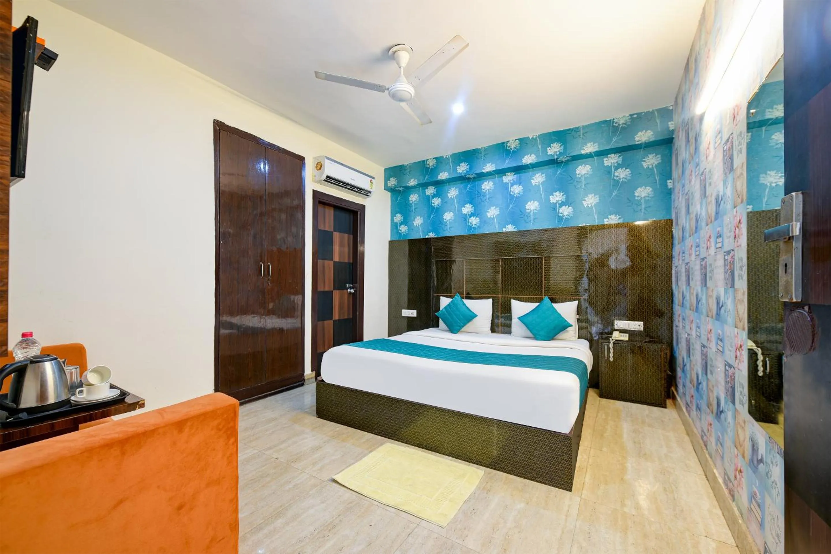 Bedroom, Bed in Hotel Ark Suites At Airport