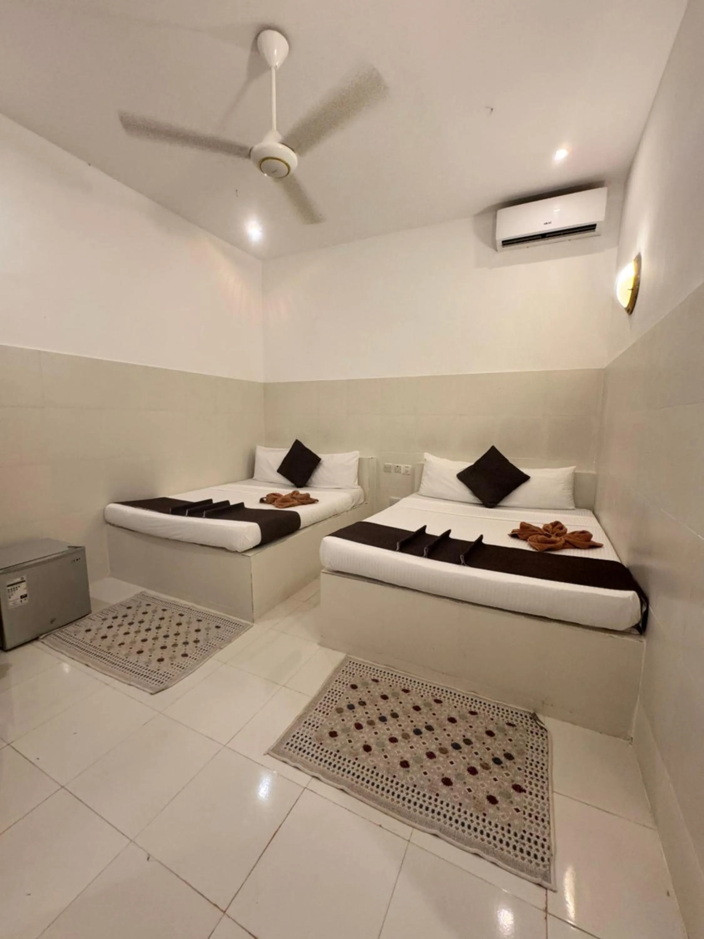 Bed in Varadero Zanzibar Hotel