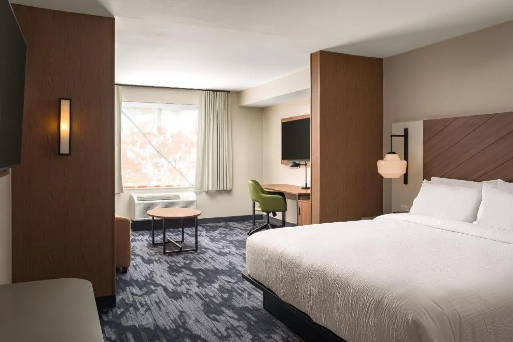 Bed in Fairfield by Marriott Inn & Suites Cullman