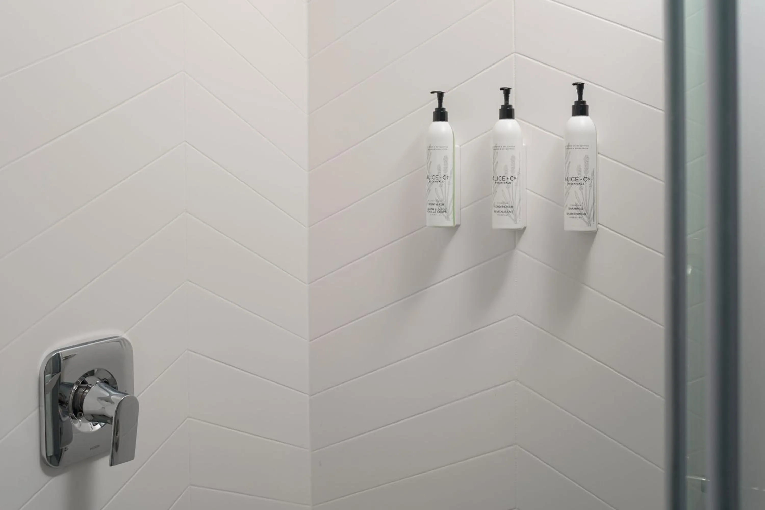 Bathroom in Fairfield by Marriott Inn & Suites Cullman