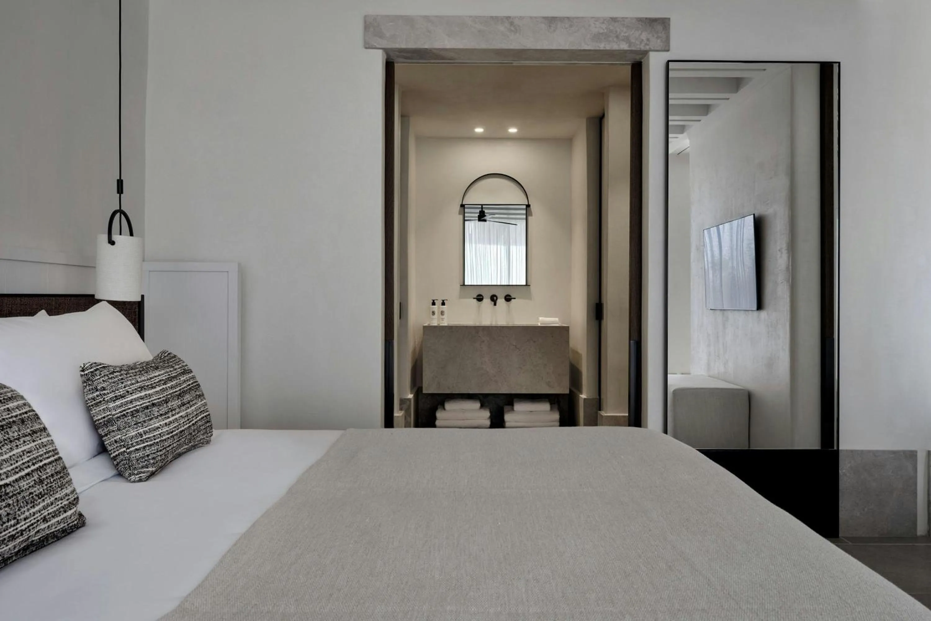 Swimming pool, Bed in Odera, Tinos, Autograph Collection