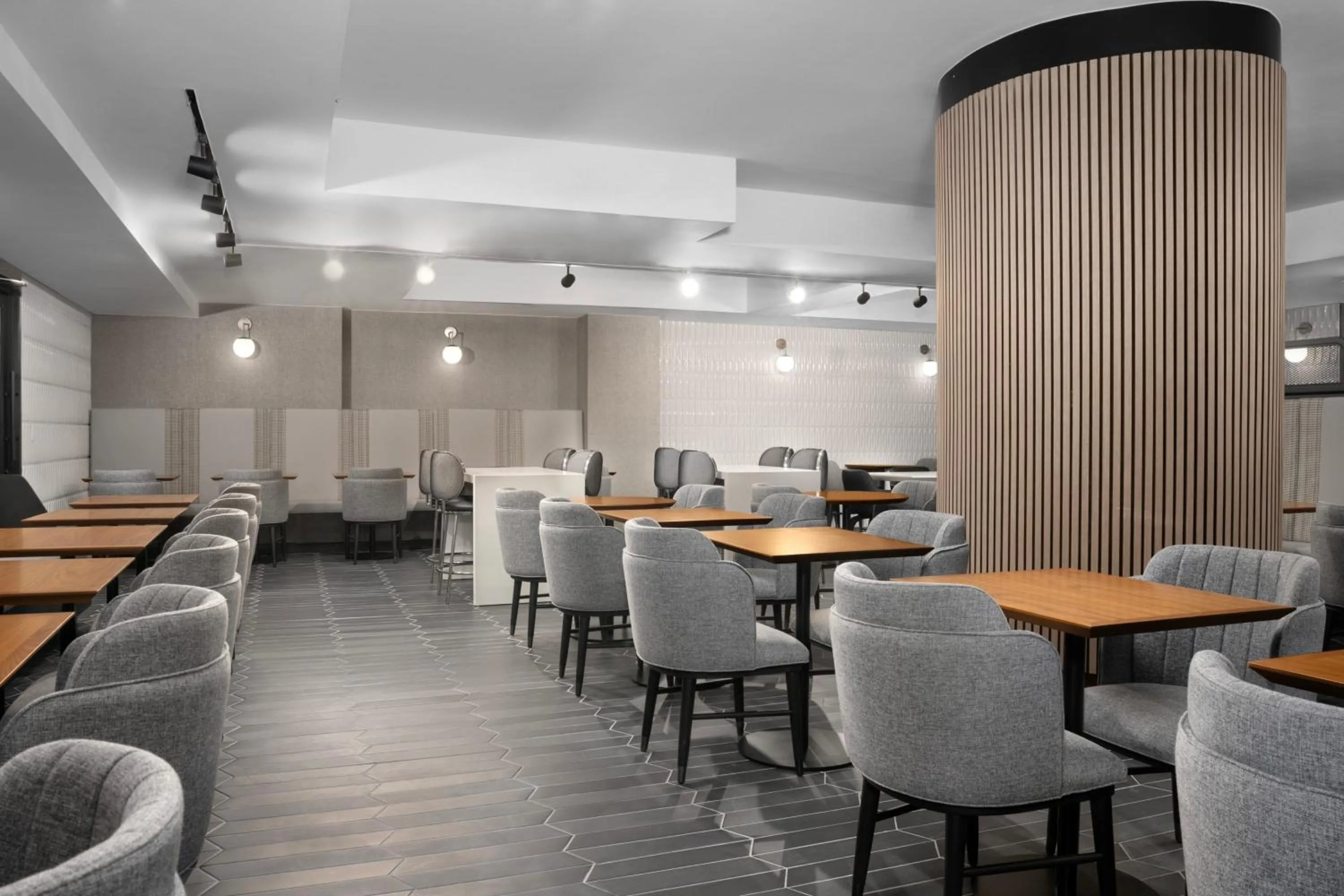 Breakfast in SpringHill Suites by Marriott New York Manhattan Times Square