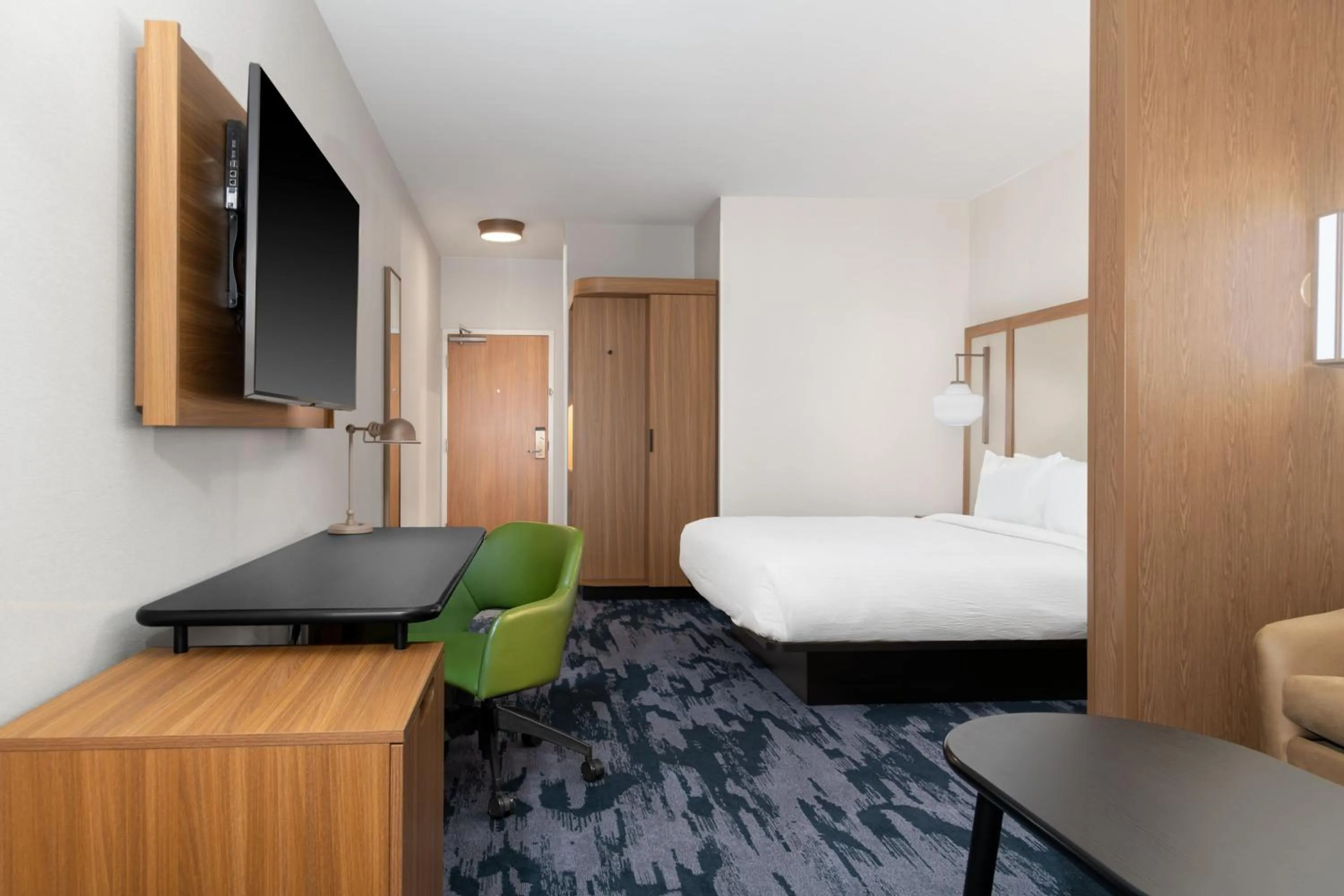 Bedroom, Bed in Fairfield by Marriott Inn & Suites Sioux Center