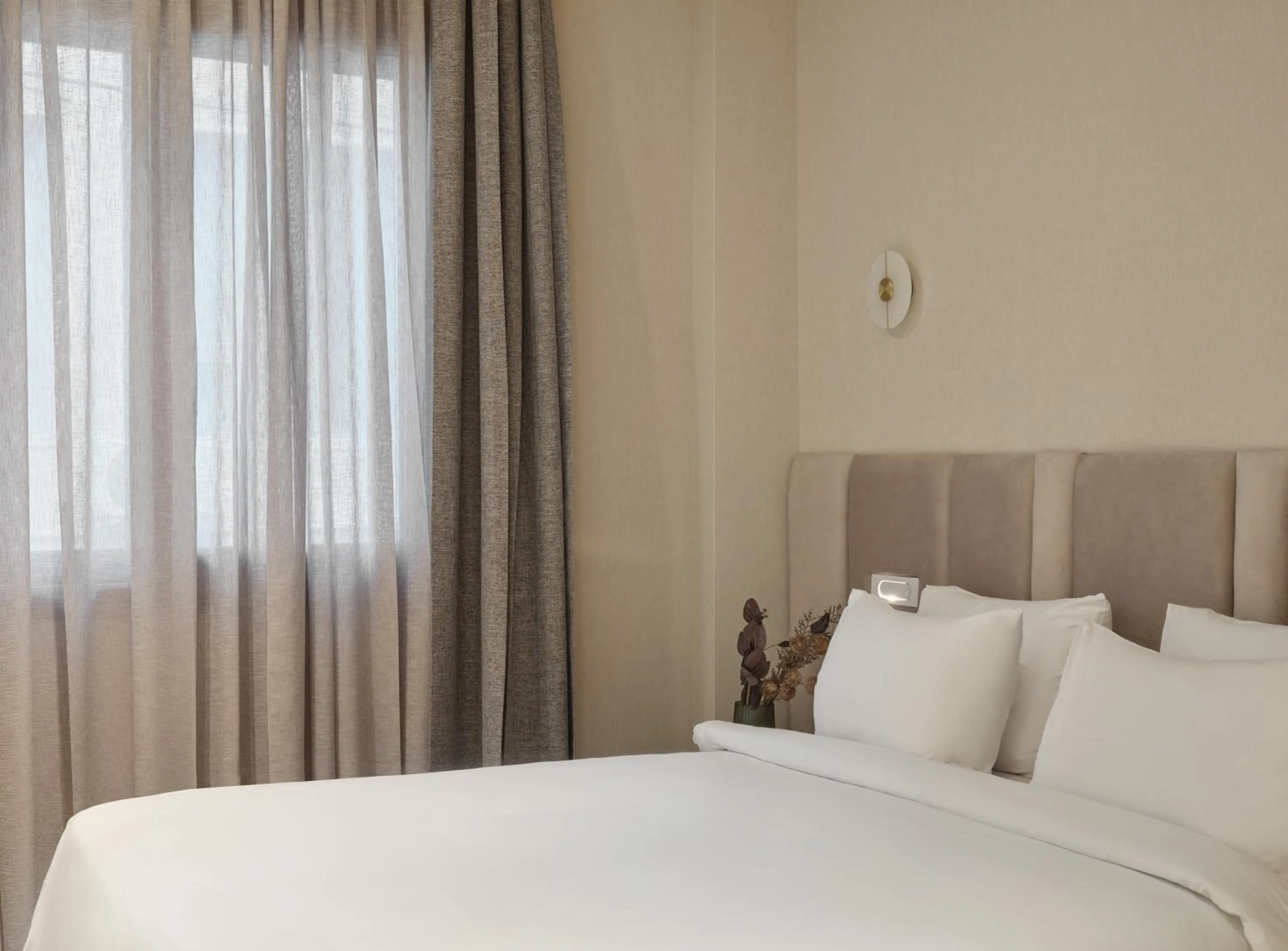 Bed in Nur Outline Aparthotel