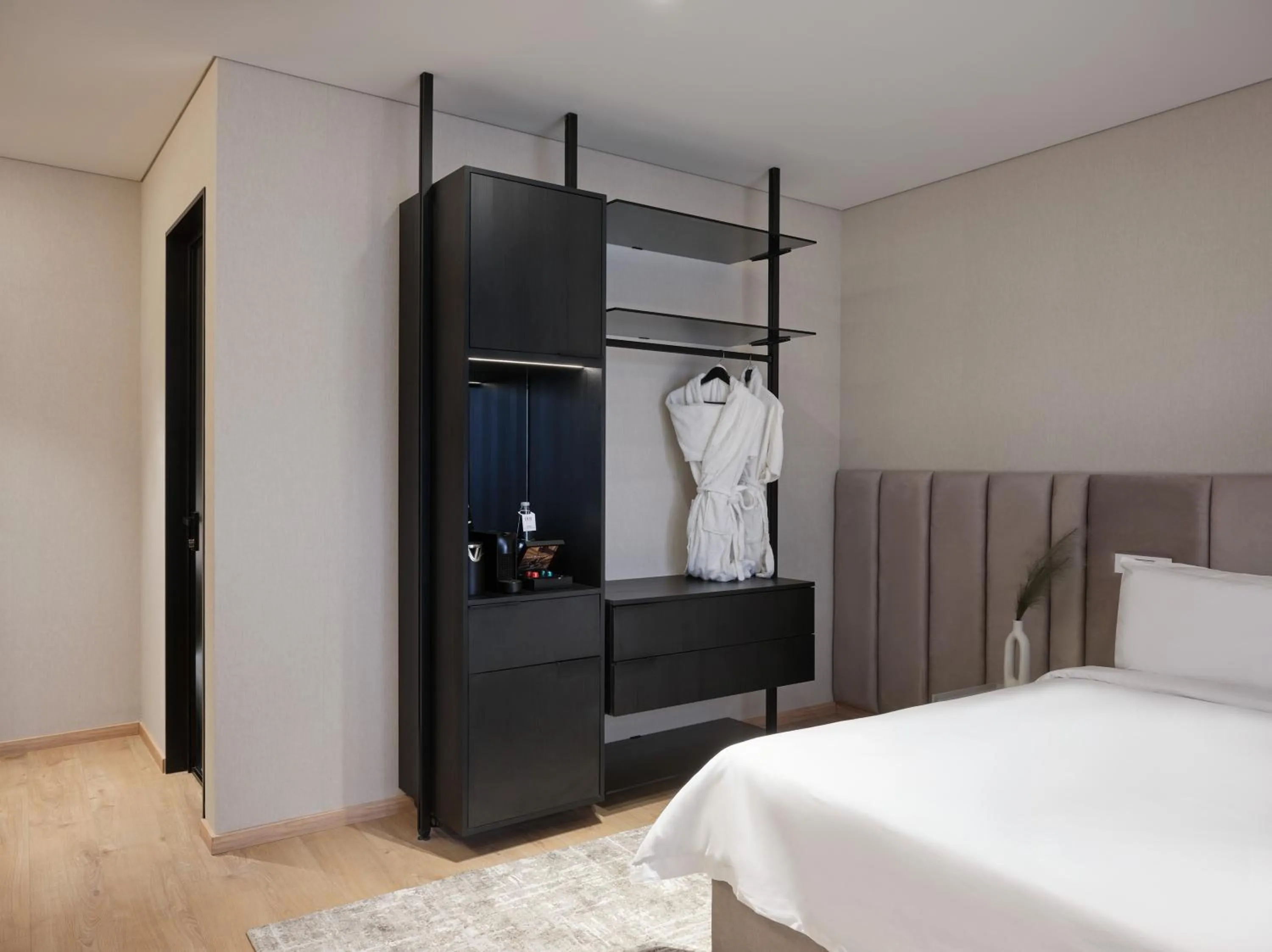 Bed in Nur Outline Aparthotel