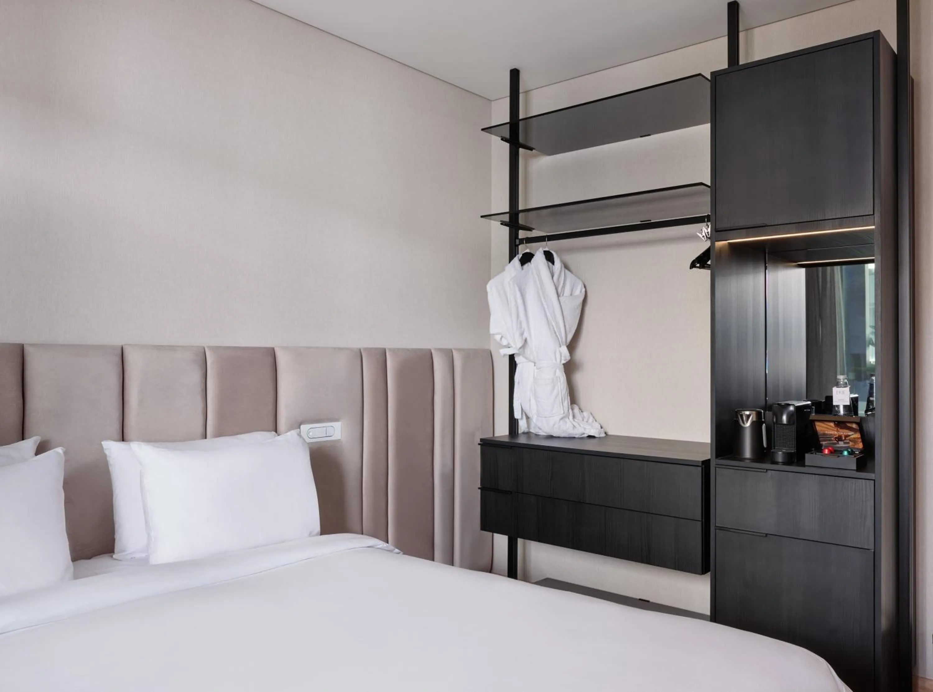 Photo of the whole room, Bed in Nur Outline Aparthotel