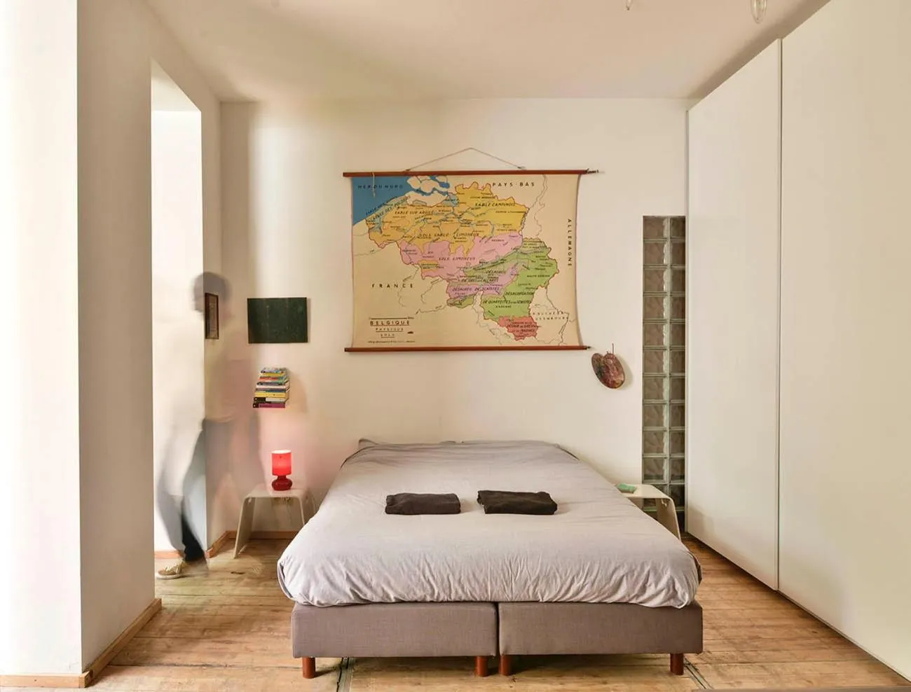 bunk bed, Bed in B'Kanal