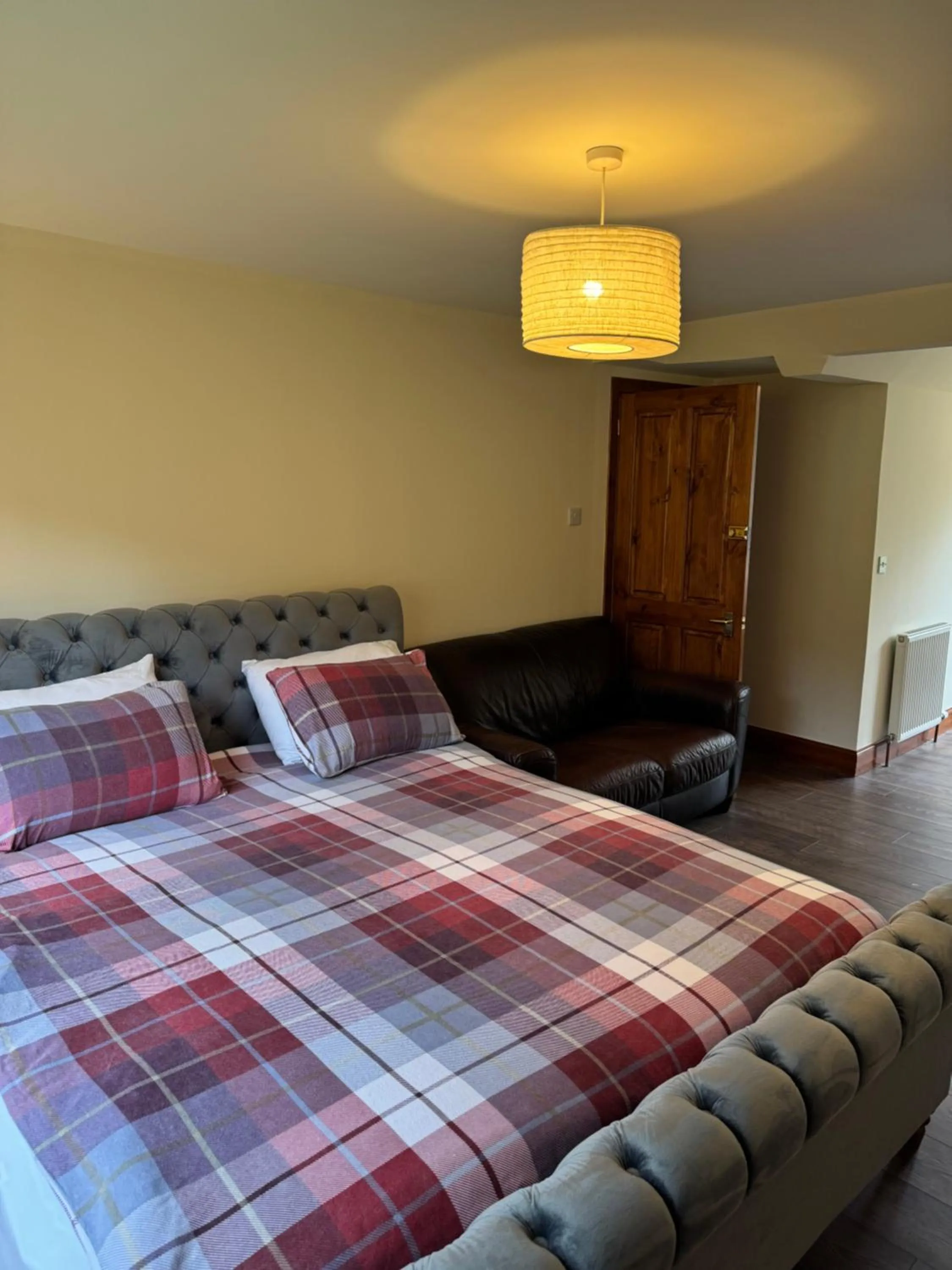 Bed in The Retreat Hotel