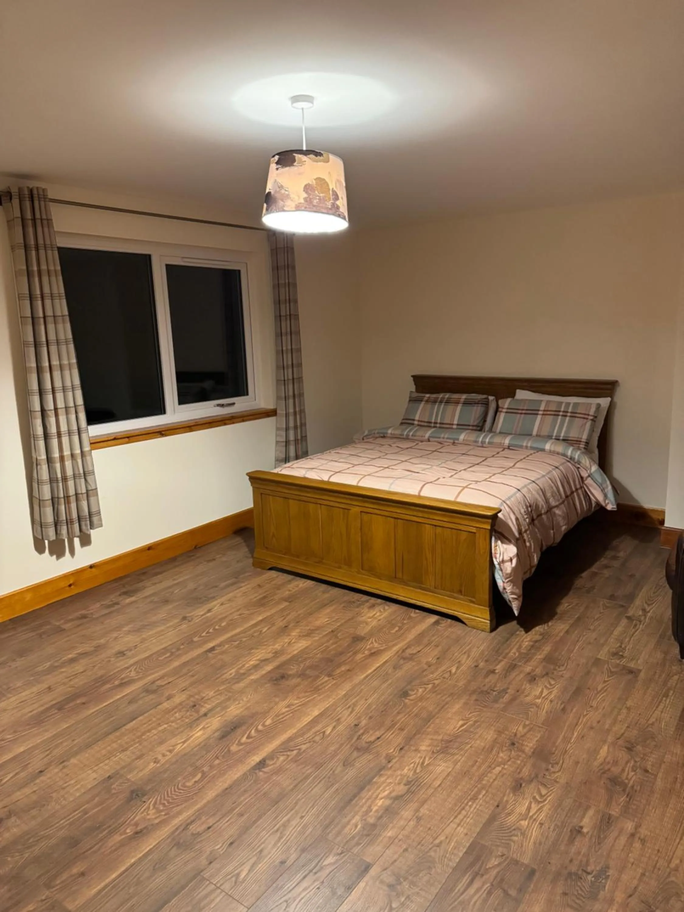 Bed in The Retreat Hotel