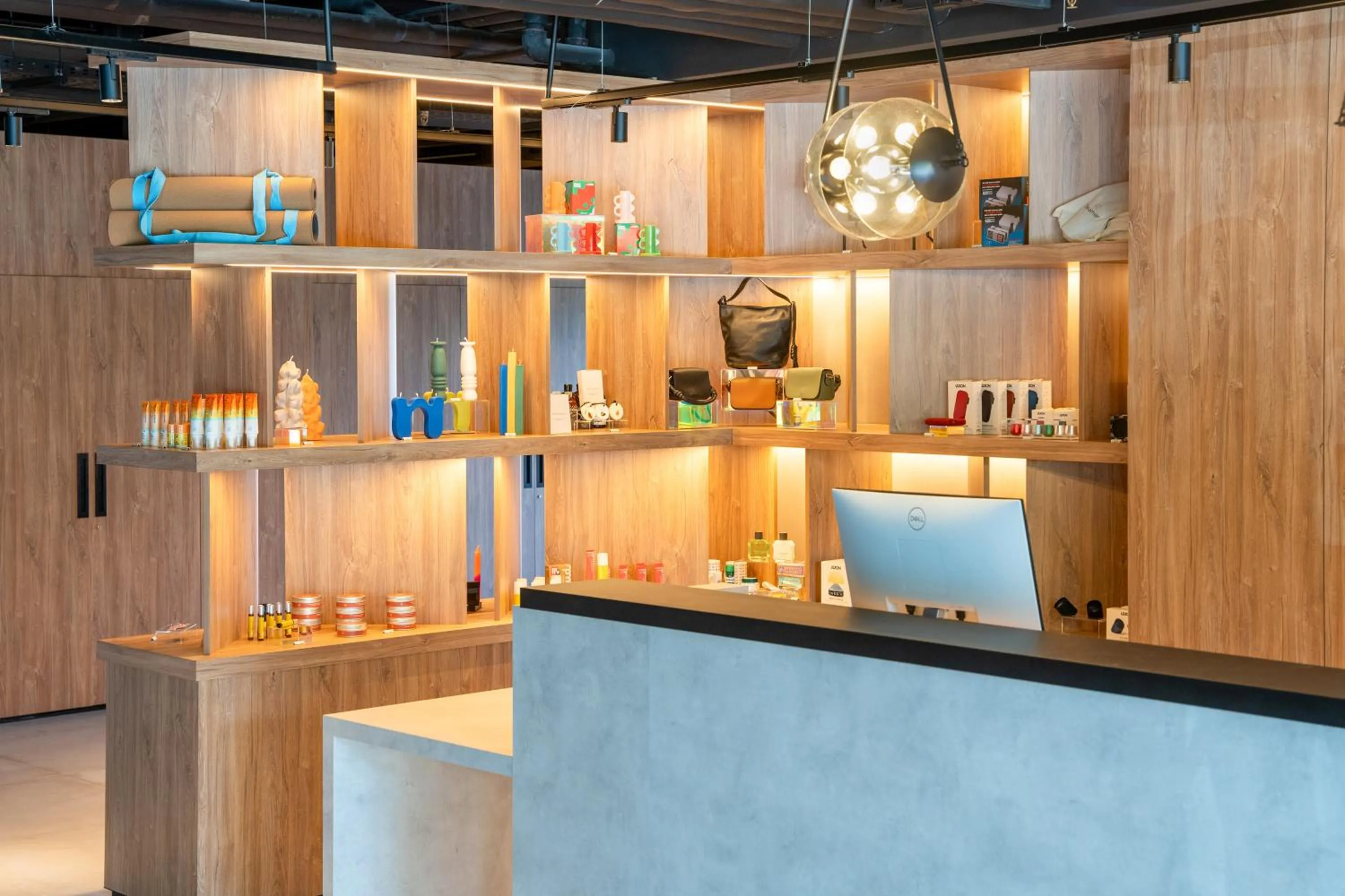 Lobby or reception in INNSiDE by Meliá Madrid Valdebebas