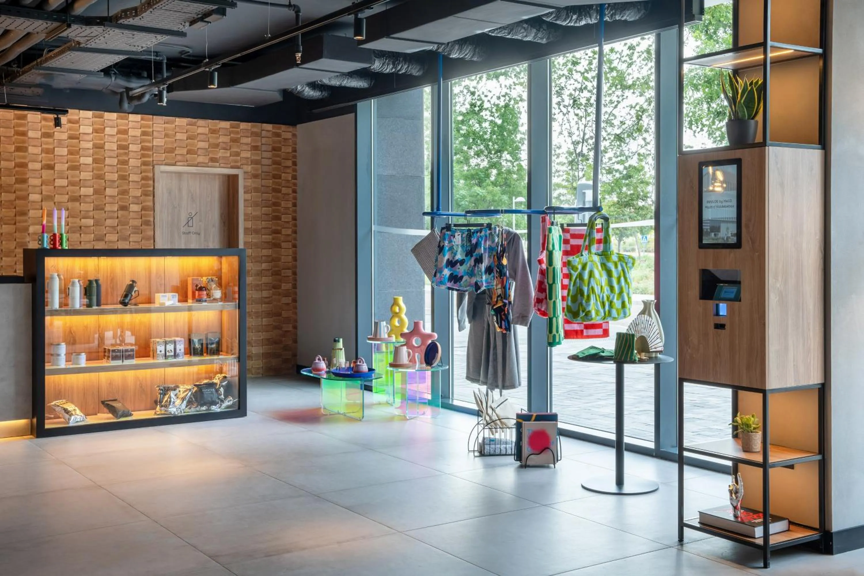 On-site shops in INNSiDE by Meliá Madrid Valdebebas