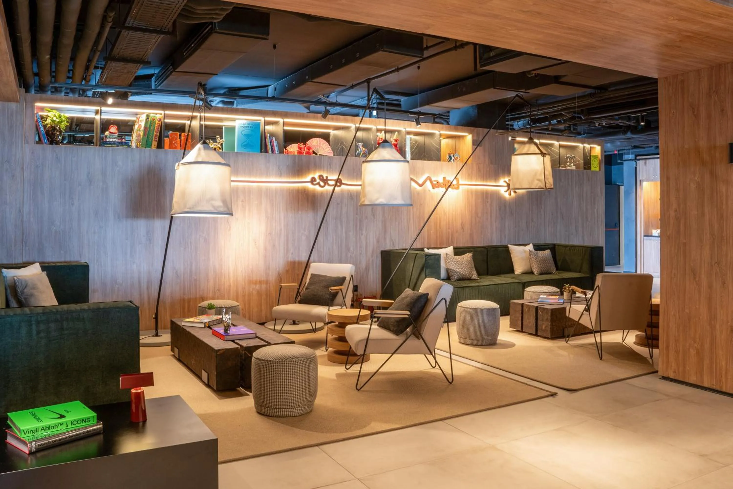 Living room in INNSiDE by Meliá Madrid Valdebebas