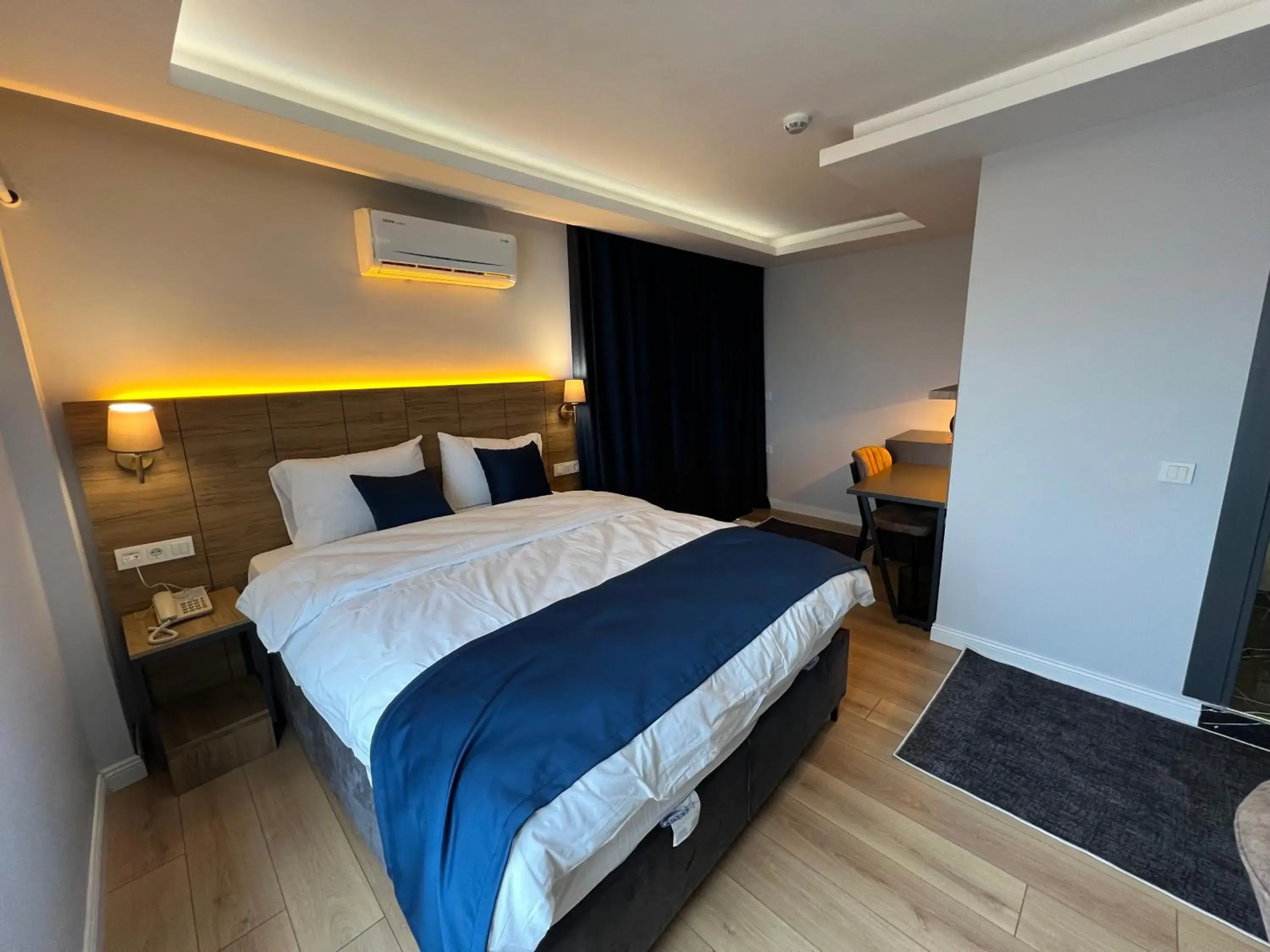 Deluxe Double Room with Balcony and Sea View in The Blue Suites Deluxe Double Room with Balcony and Sea View in The Blue Suites