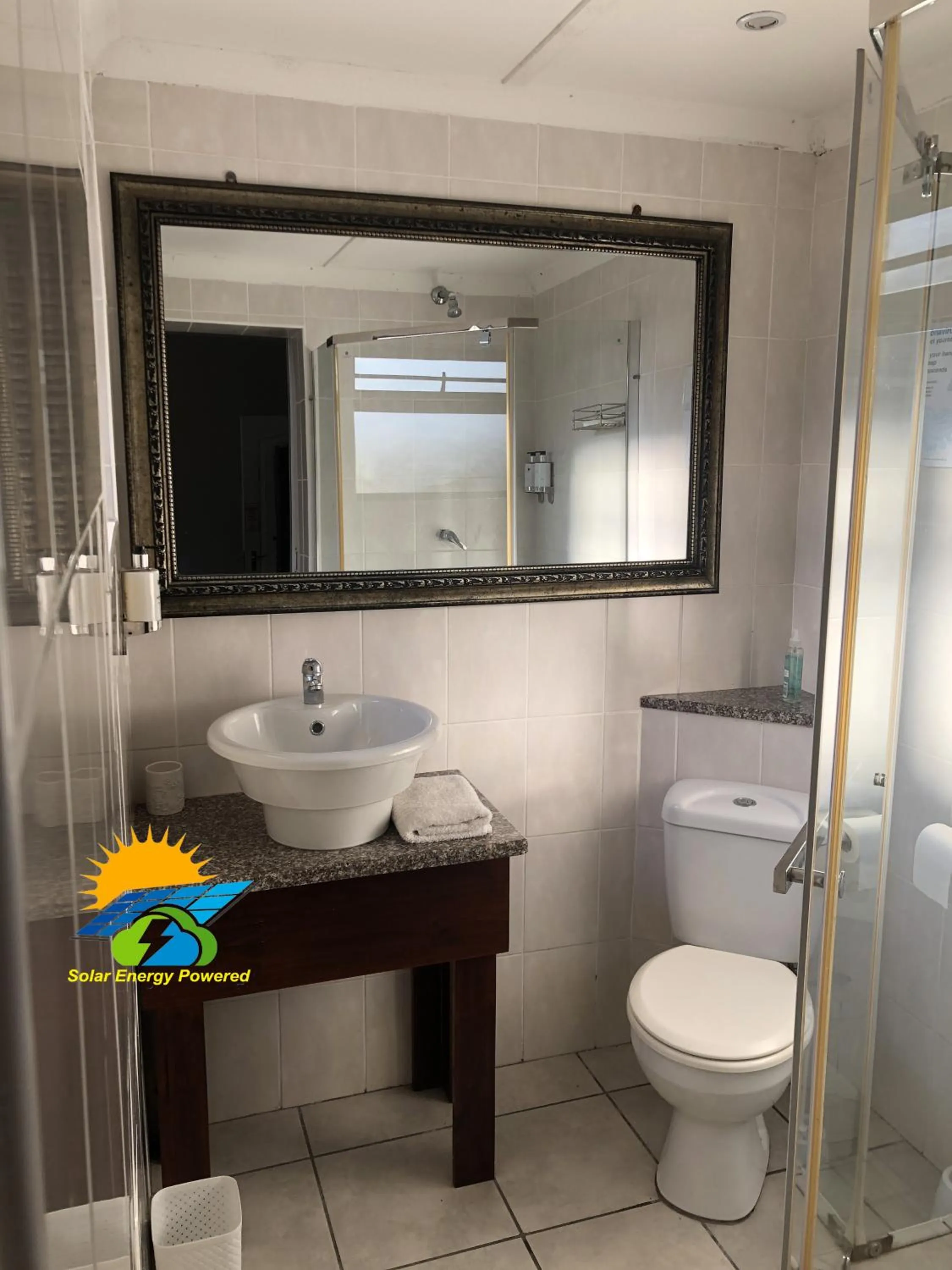 Bathroom in theSolution BnB