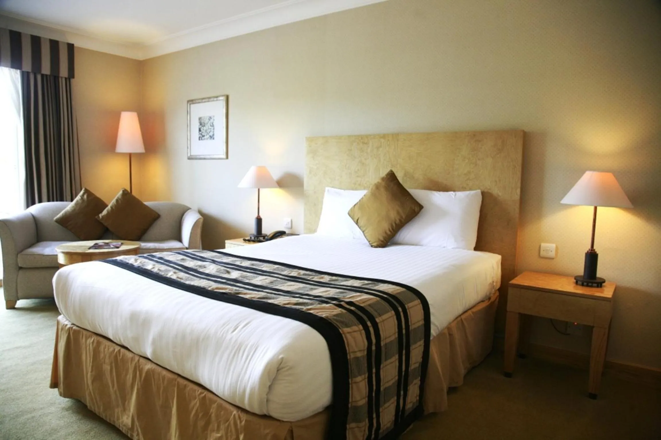 Bed in Regency Park Hotel, Health Club & Spa
