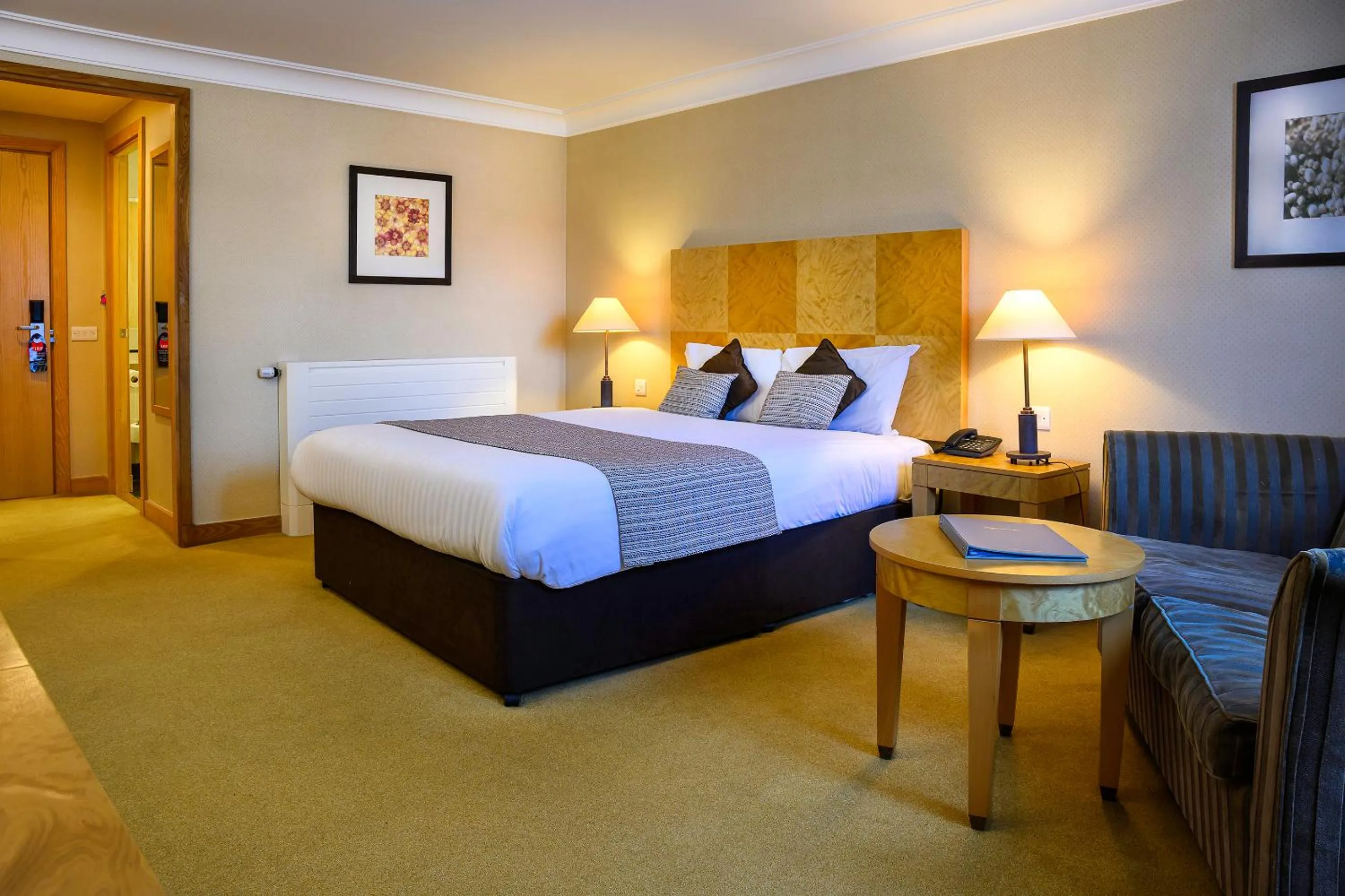 Bedroom, Bed in Regency Park Hotel, Health Club & Spa