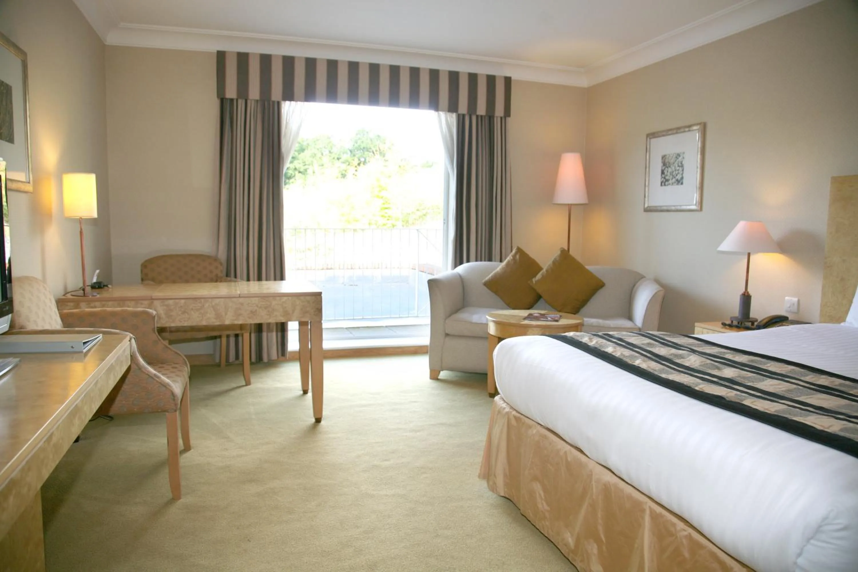 Bed in Regency Park Hotel, Health Club & Spa