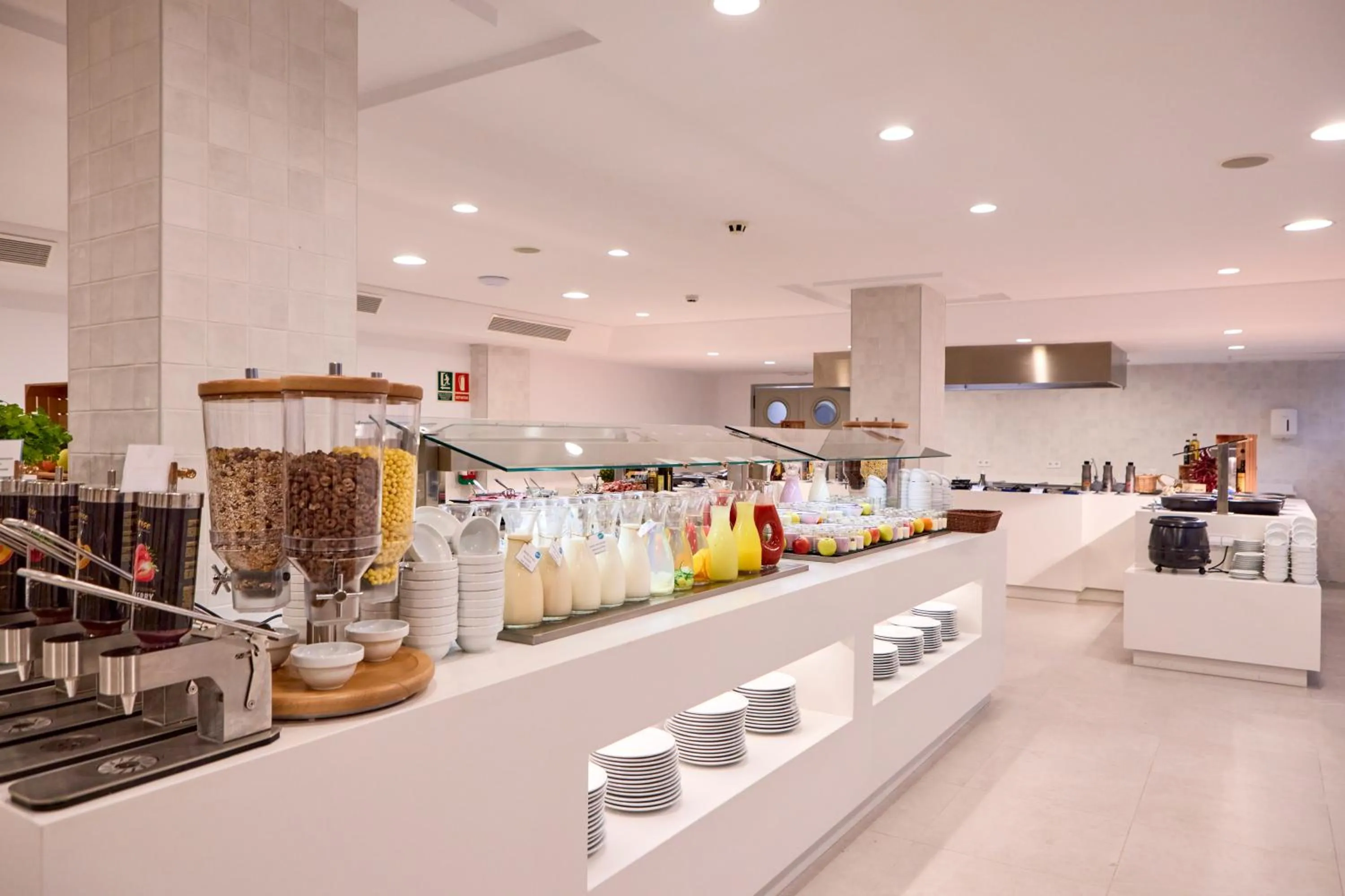 Kitchen or kitchenette in AHOI! Urban Beach