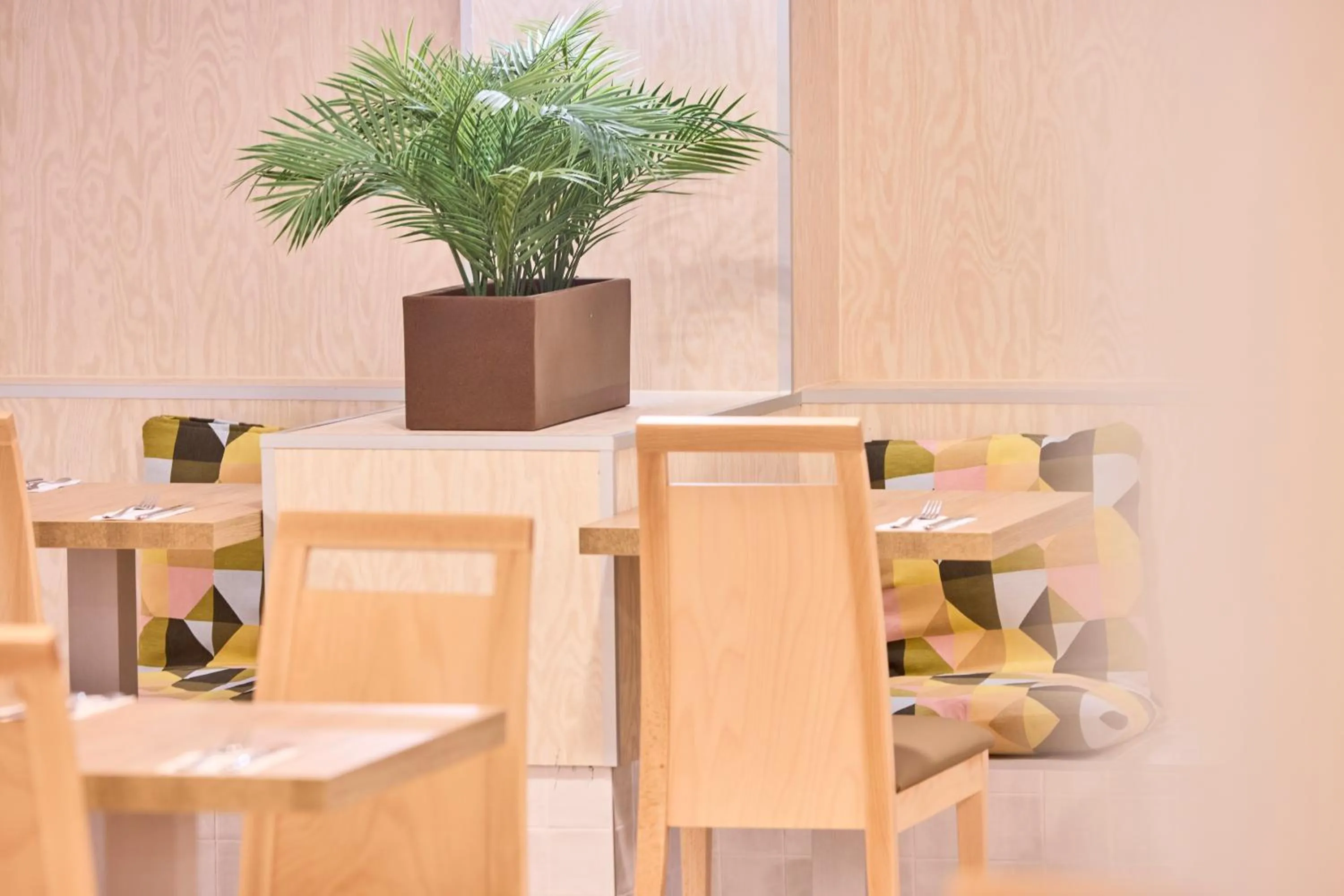 Restaurant/places to eat in AHOI! Urban Beach