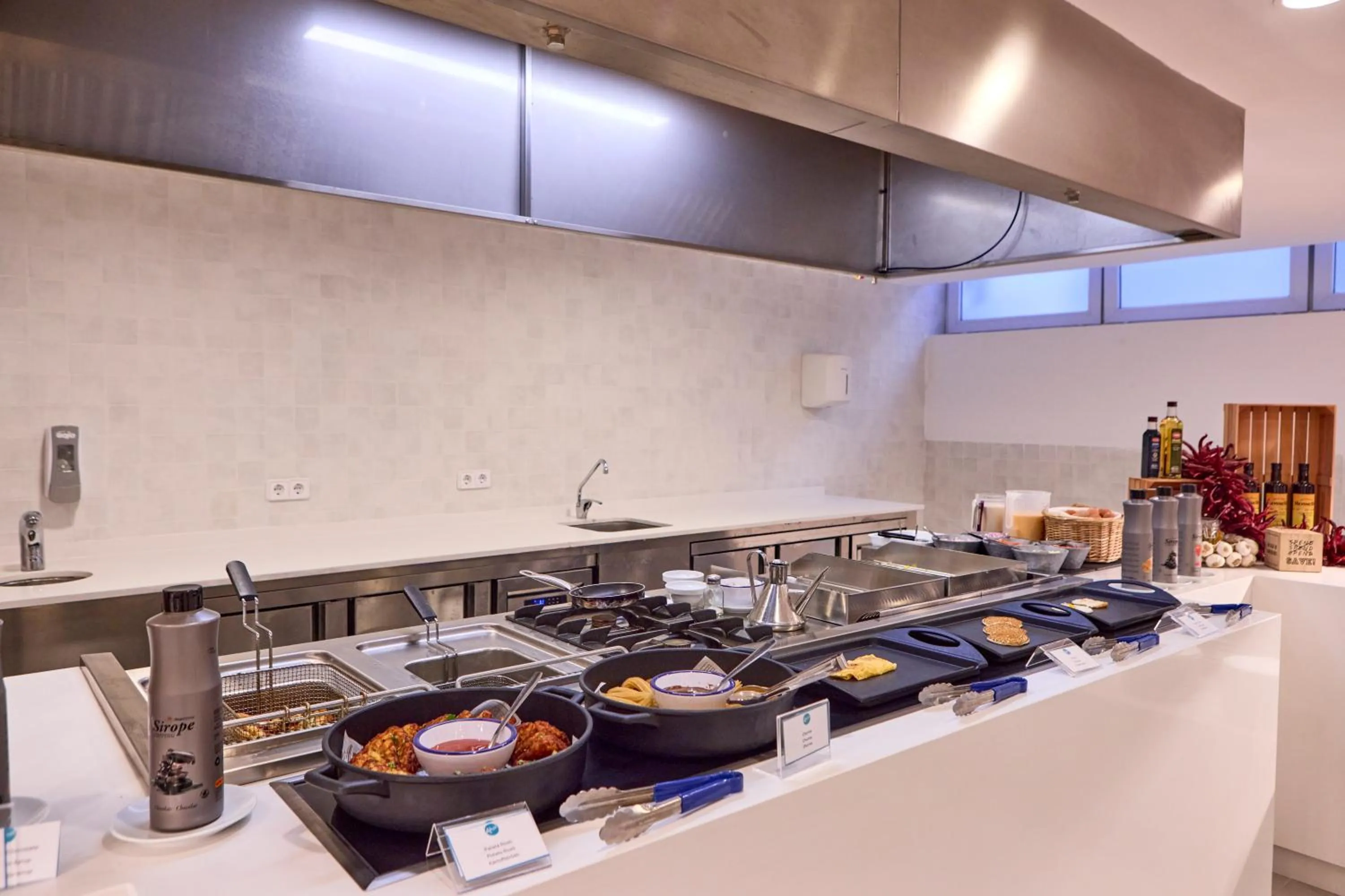 Kitchen or kitchenette in AHOI! Urban Beach