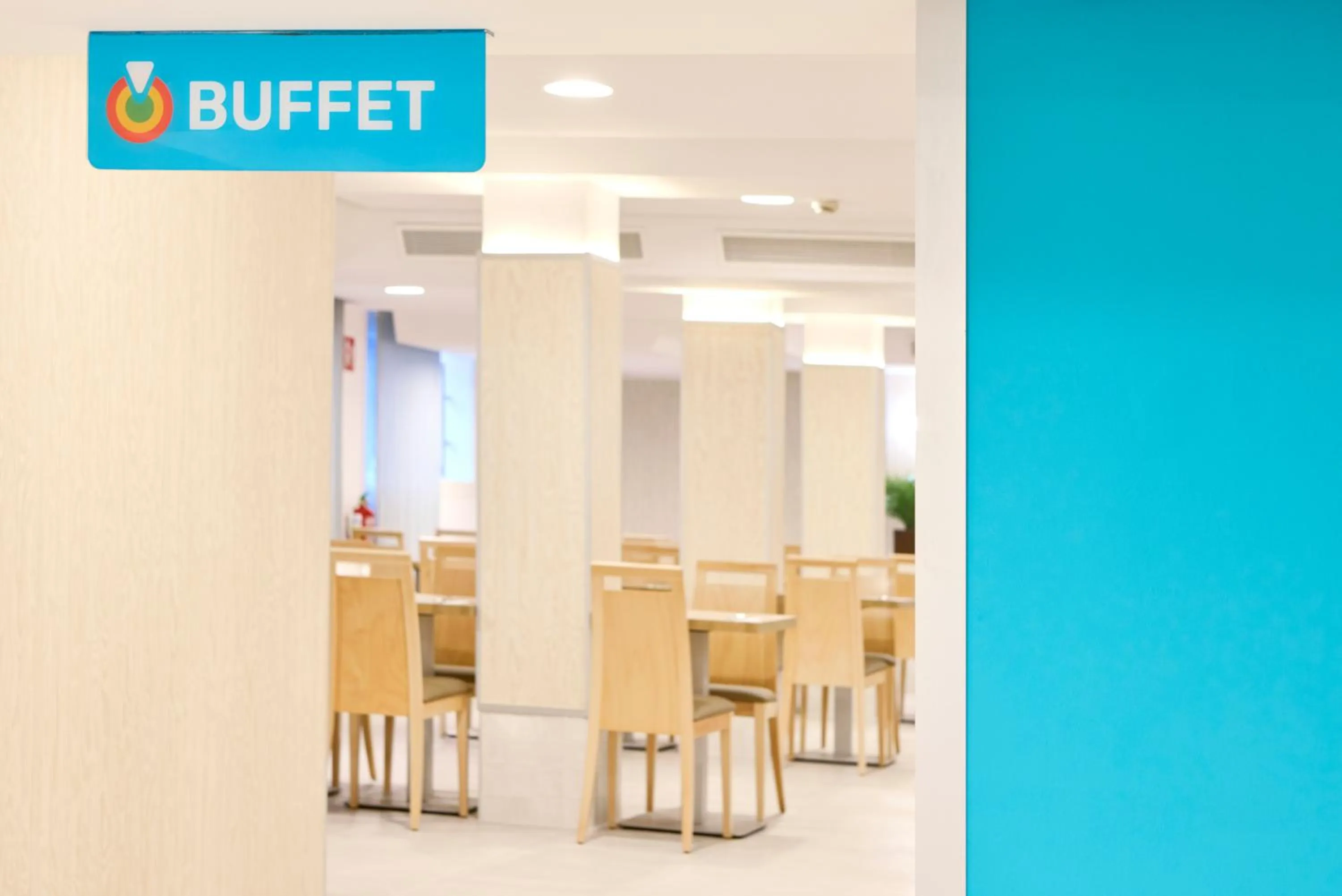 Restaurant/places to eat in AHOI! Urban Beach