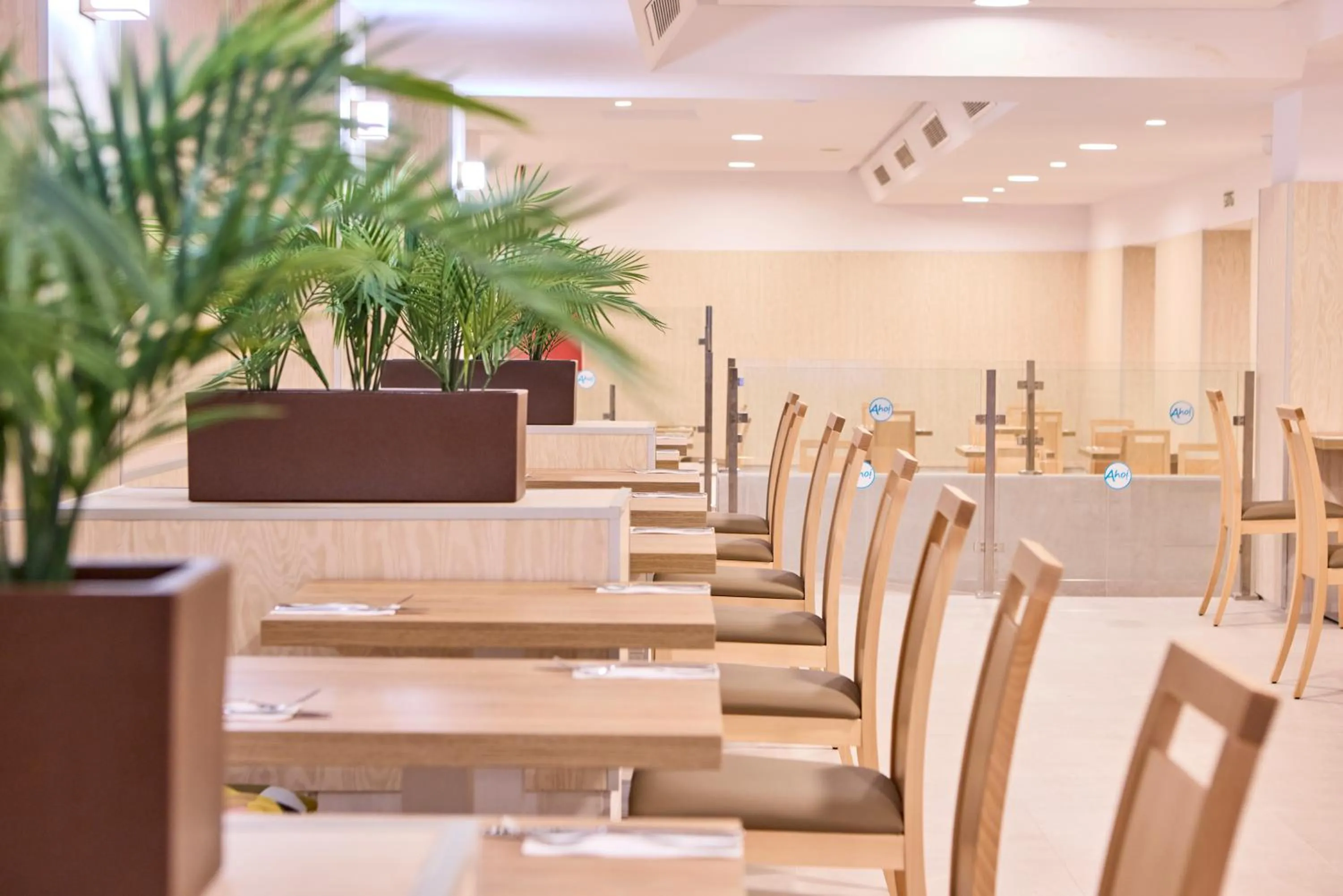 Restaurant/places to eat in AHOI! Urban Beach