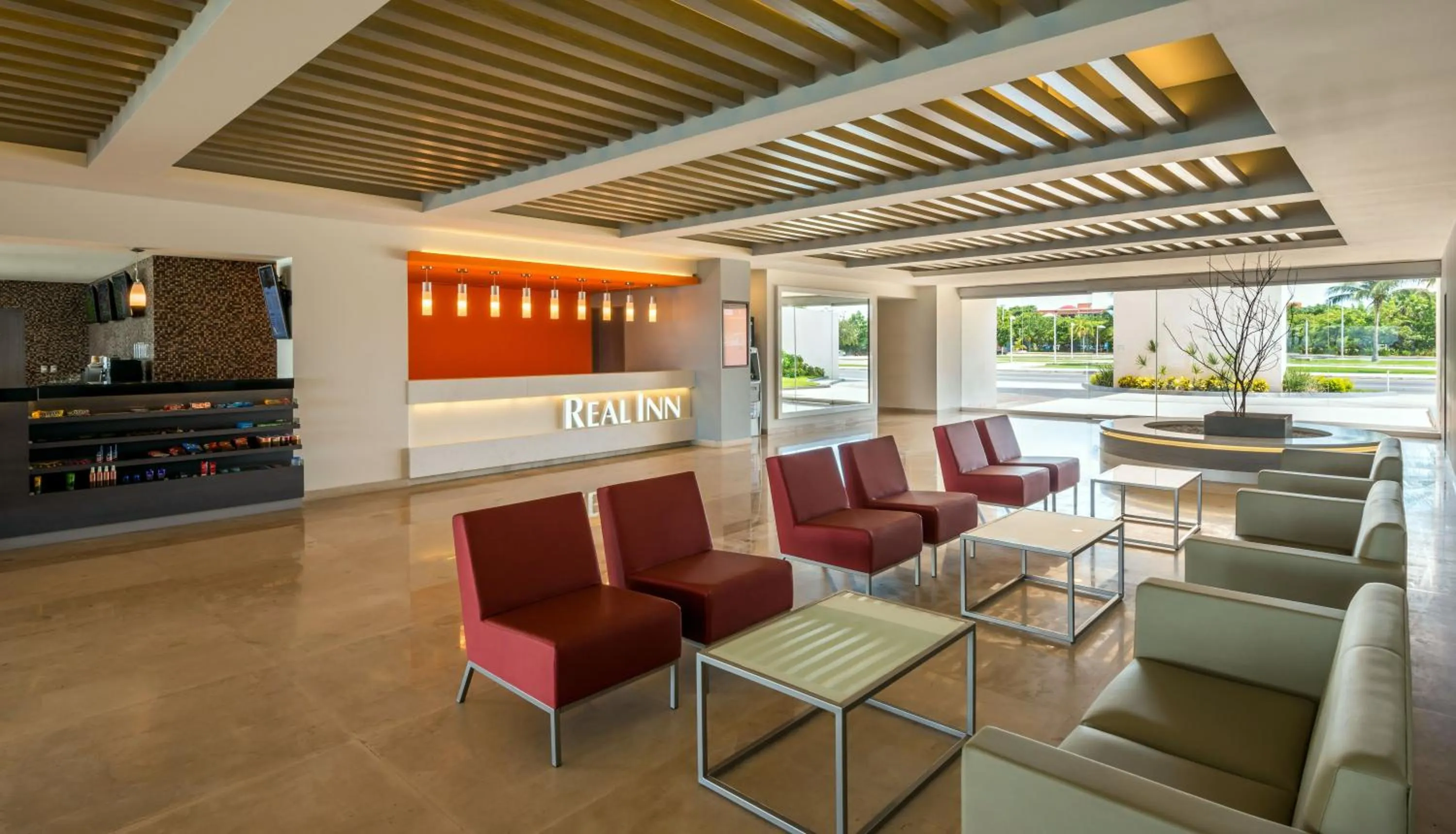 Lobby or reception in Real Inn Cancún