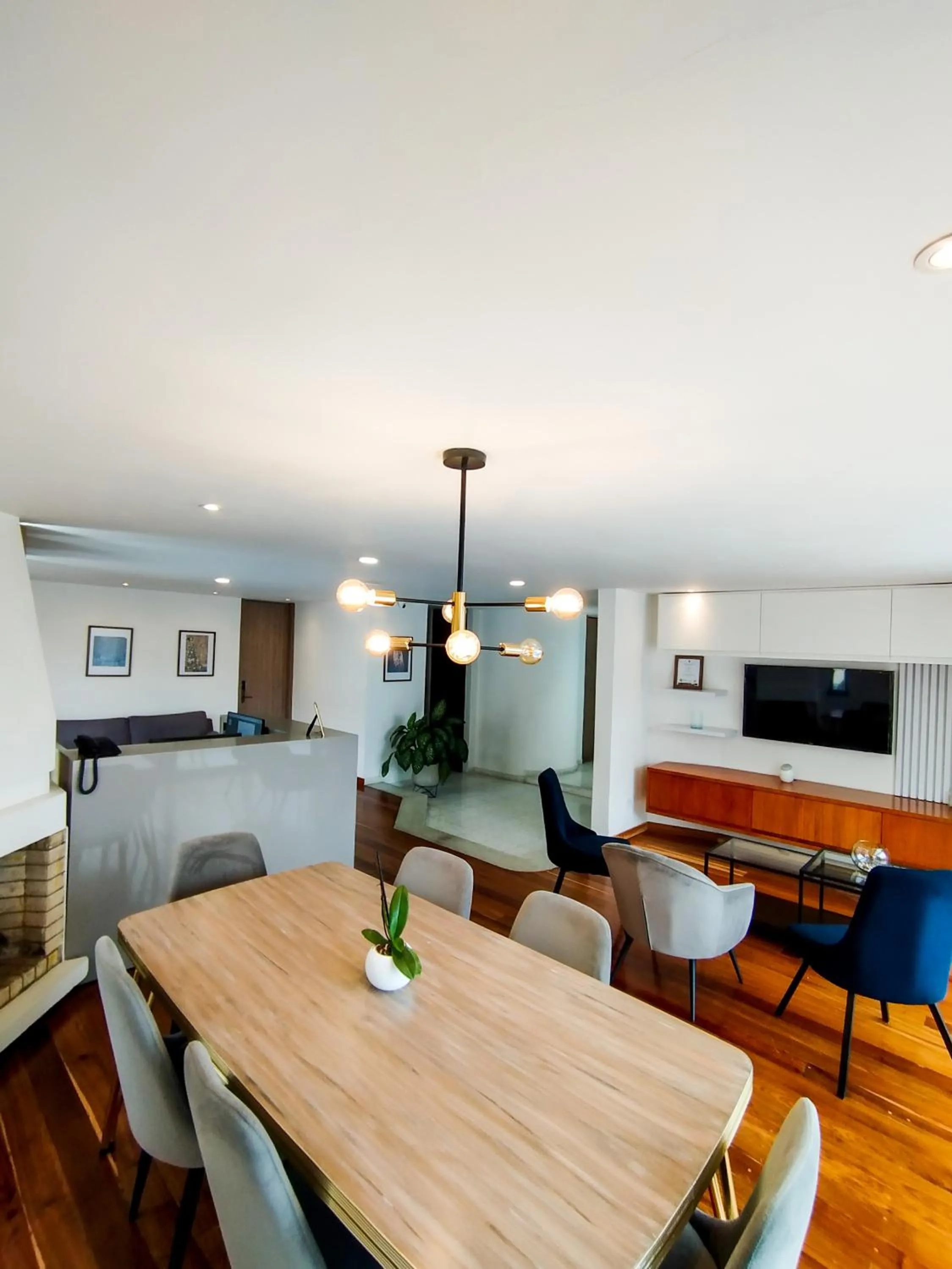 Communal lounge/ TV room in Eurolan 72