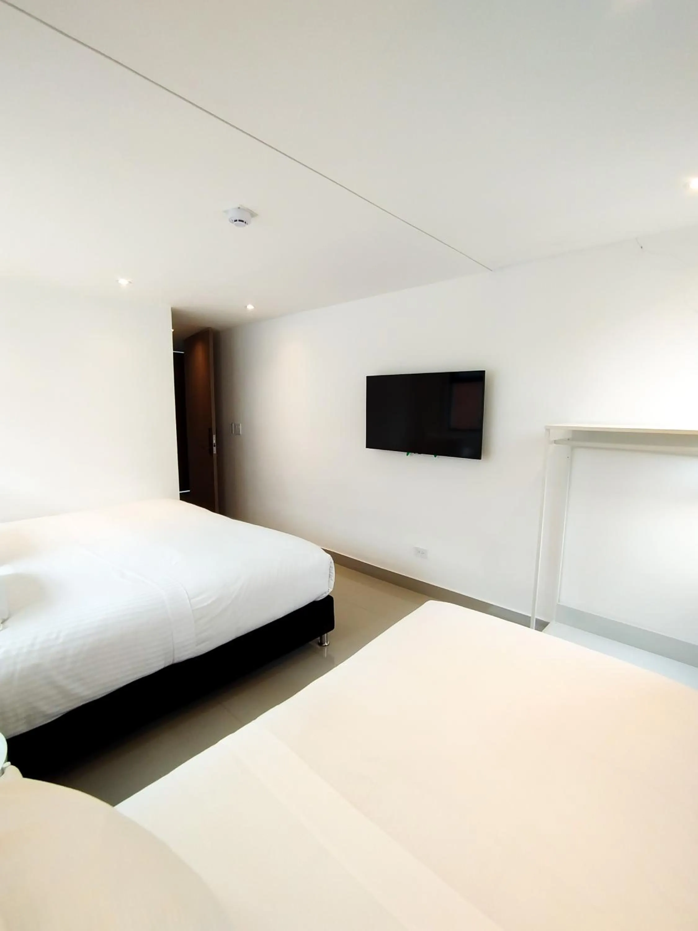 Bedroom, Bed in Eurolan 72