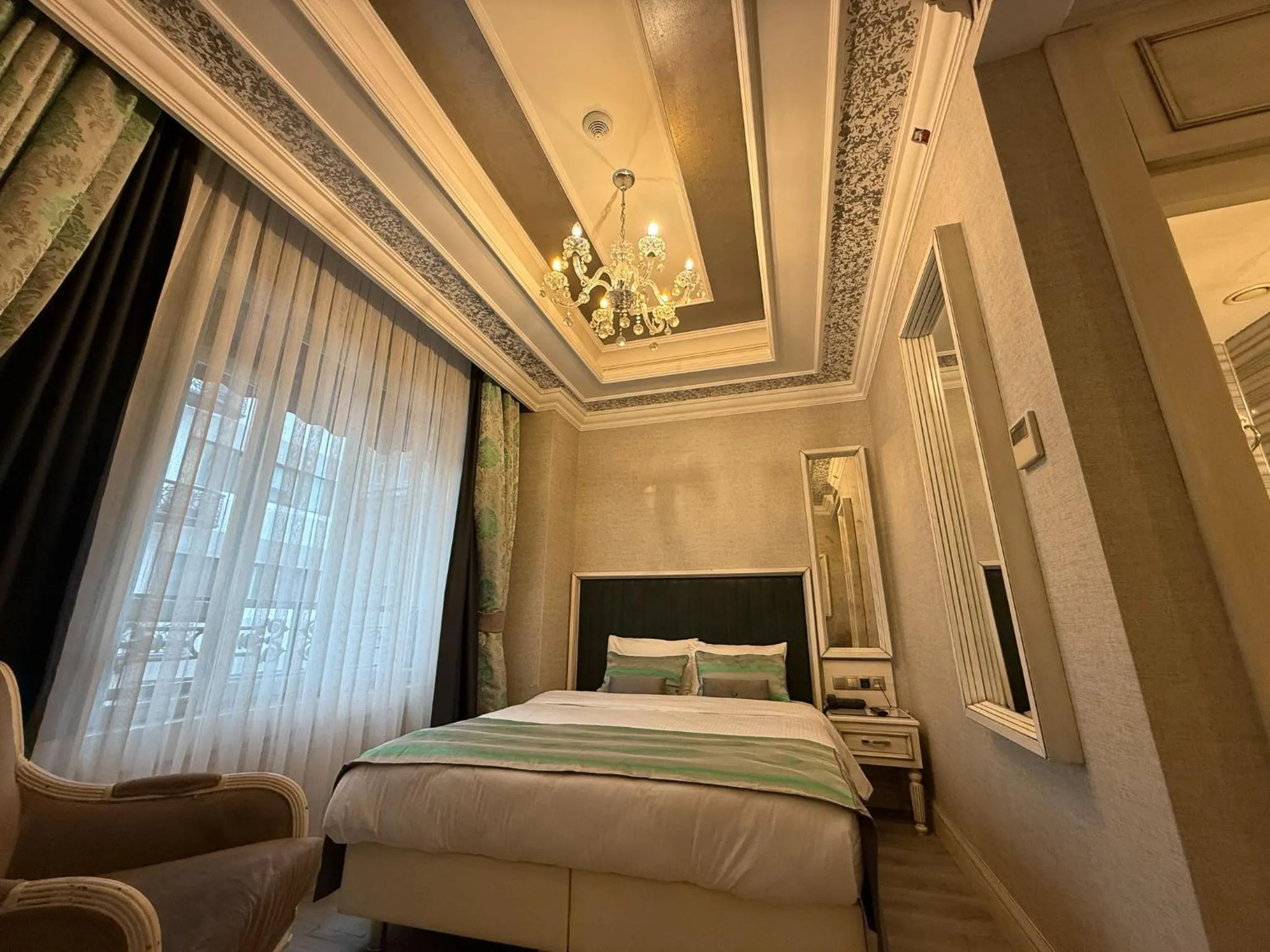 Bed in Manesol Old City Bosphorus