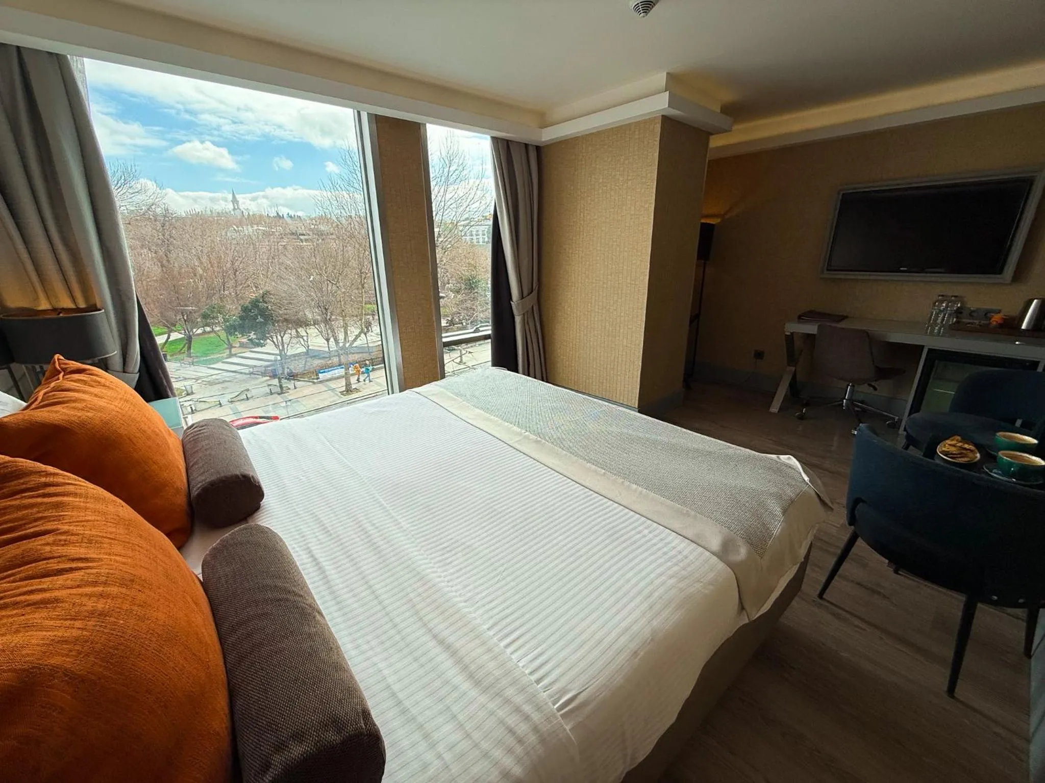 Bed in Manesol Old City Bosphorus